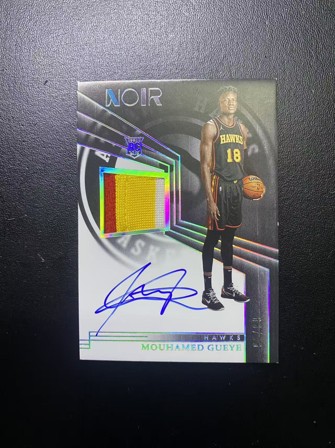 2023-24 Panini Noir Mouhamed Gueye RC 老鹰 新秀年 穆罕默德 盖伊 古耶 RPA 球衣 物料 签字 卡签 99编 卡品如图 值得收藏 E-link
