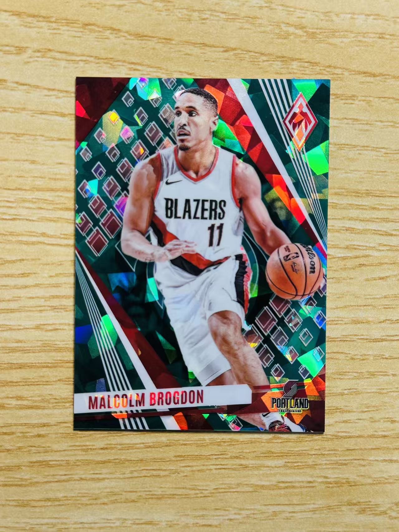 2023-24 Panini 凤凰 Malcolm Brogdon 嘿嘿代卖 马尔科姆 布罗格登 绿碎冰折 149编 开拓者 收藏必备