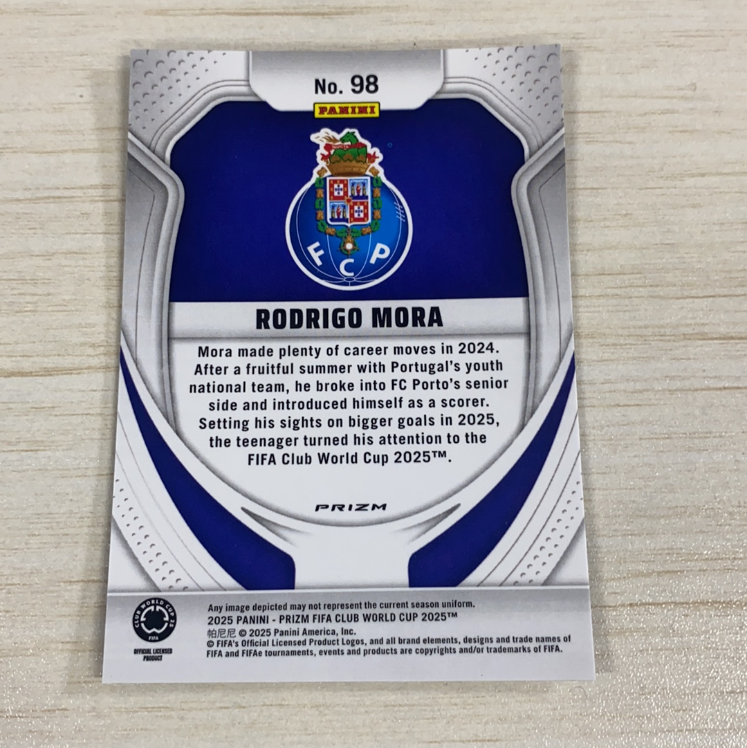 【小牛代拍】2025 Panini Prizm RODRIGO MORA RC 世俱杯pz 元年 罗德里戈 莫拉 波尔图 新秀 葡萄牙中场 天才少年 脉冲折 折射 卡品如图(一哥)