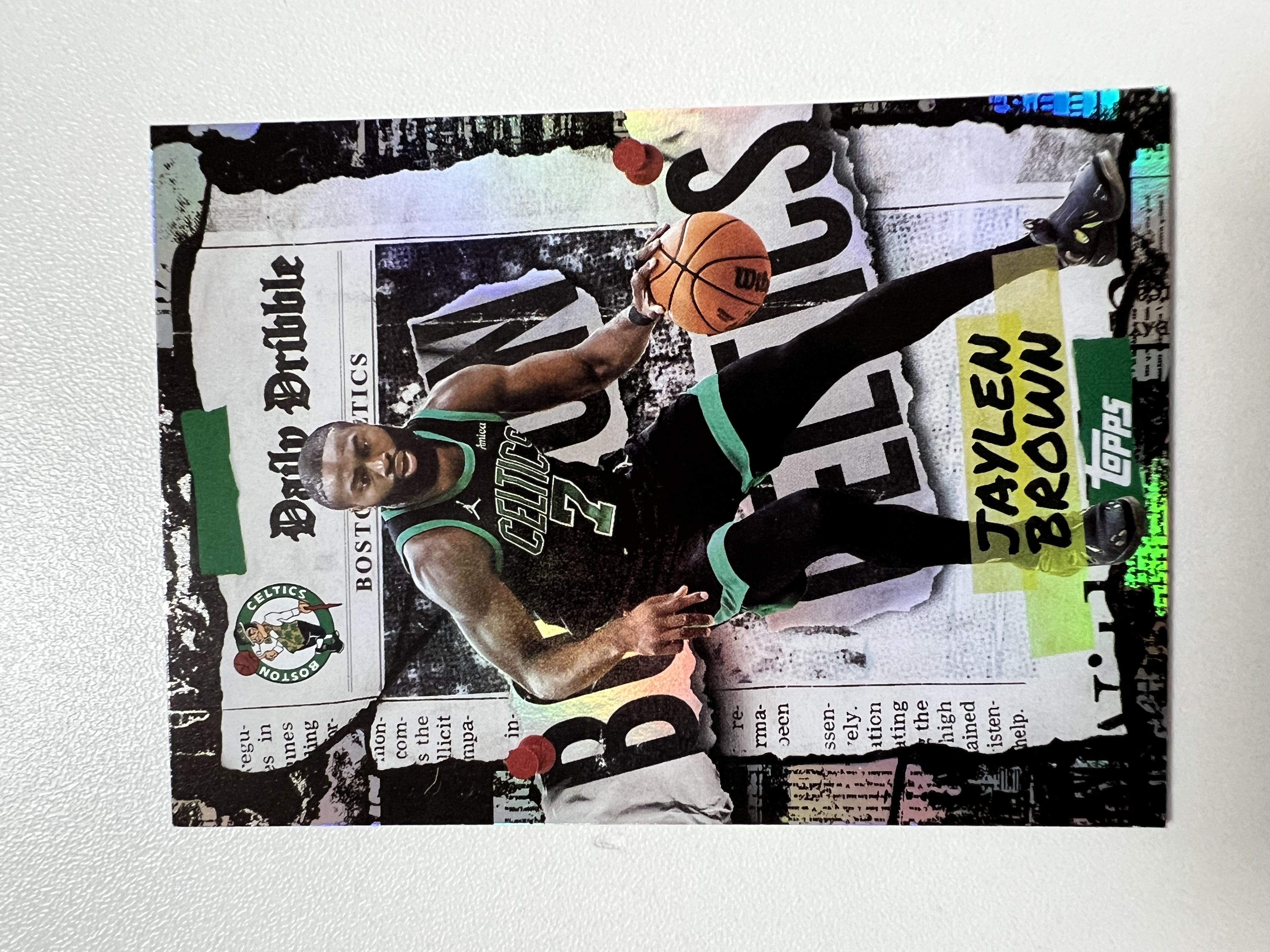 2025 Topps Topps Jaylen Brown 杰伦布朗 凯尔特人 报纸 收藏凑套 卡品如图 免费代拍(XS)