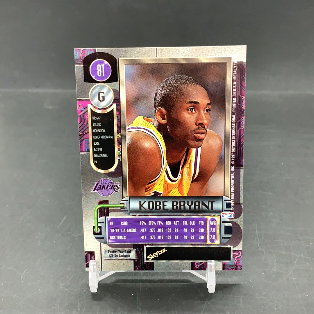 【DC拍卖】11.20. CR7 SKYBOX METAL UNIVERSE 金属宇宙 经典红绿宝原型卡 kobe 名人堂传奇巨星 湖人王朝领军人物 黑曼巴 科比 布莱恩特