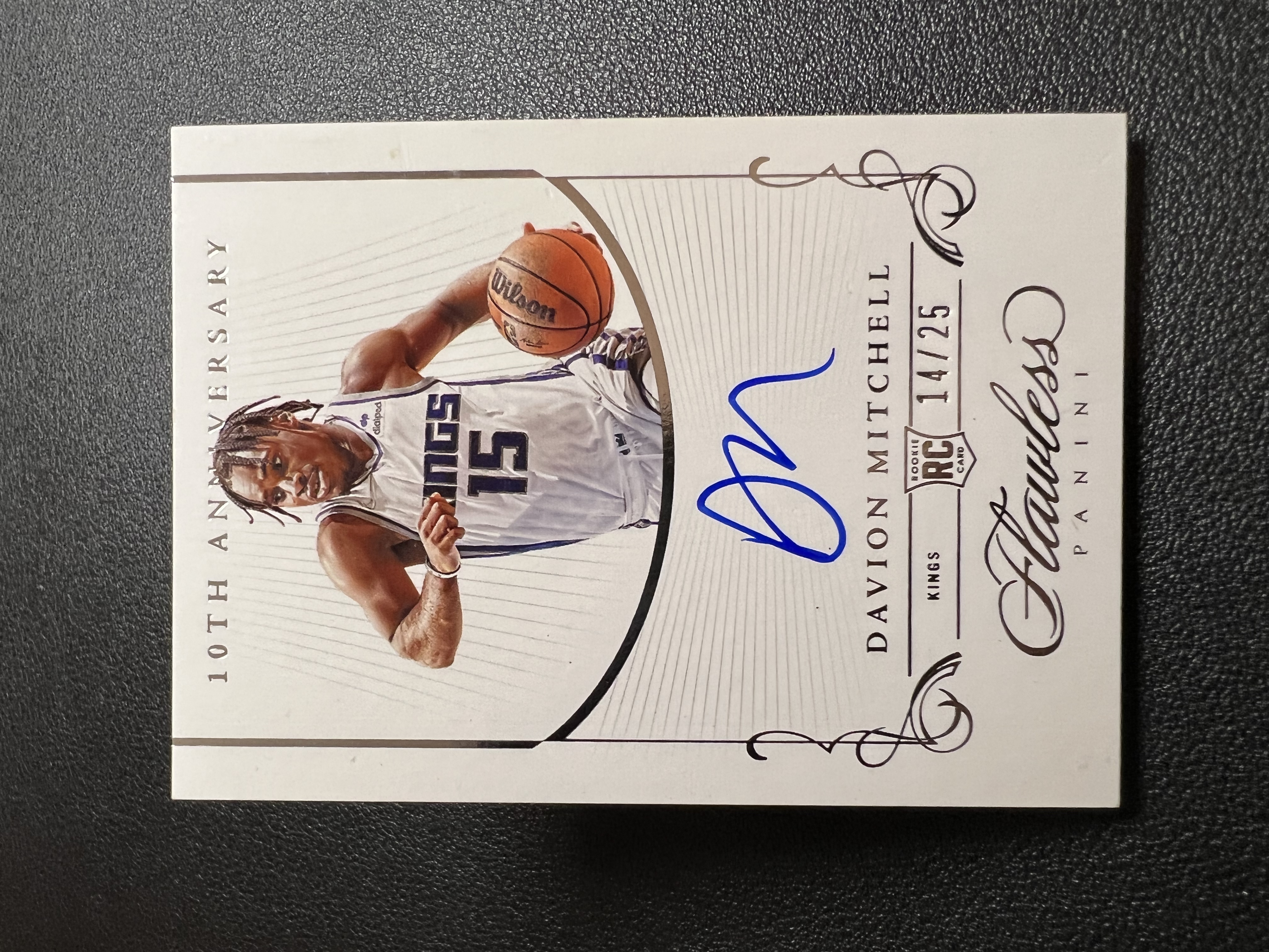 2021-22 Panini Flawless Davion Mitchell RC 【星佑代卖】手提 国王 新秀 戴维恩 米切尔 签字 卡签 14/25编 收藏必备