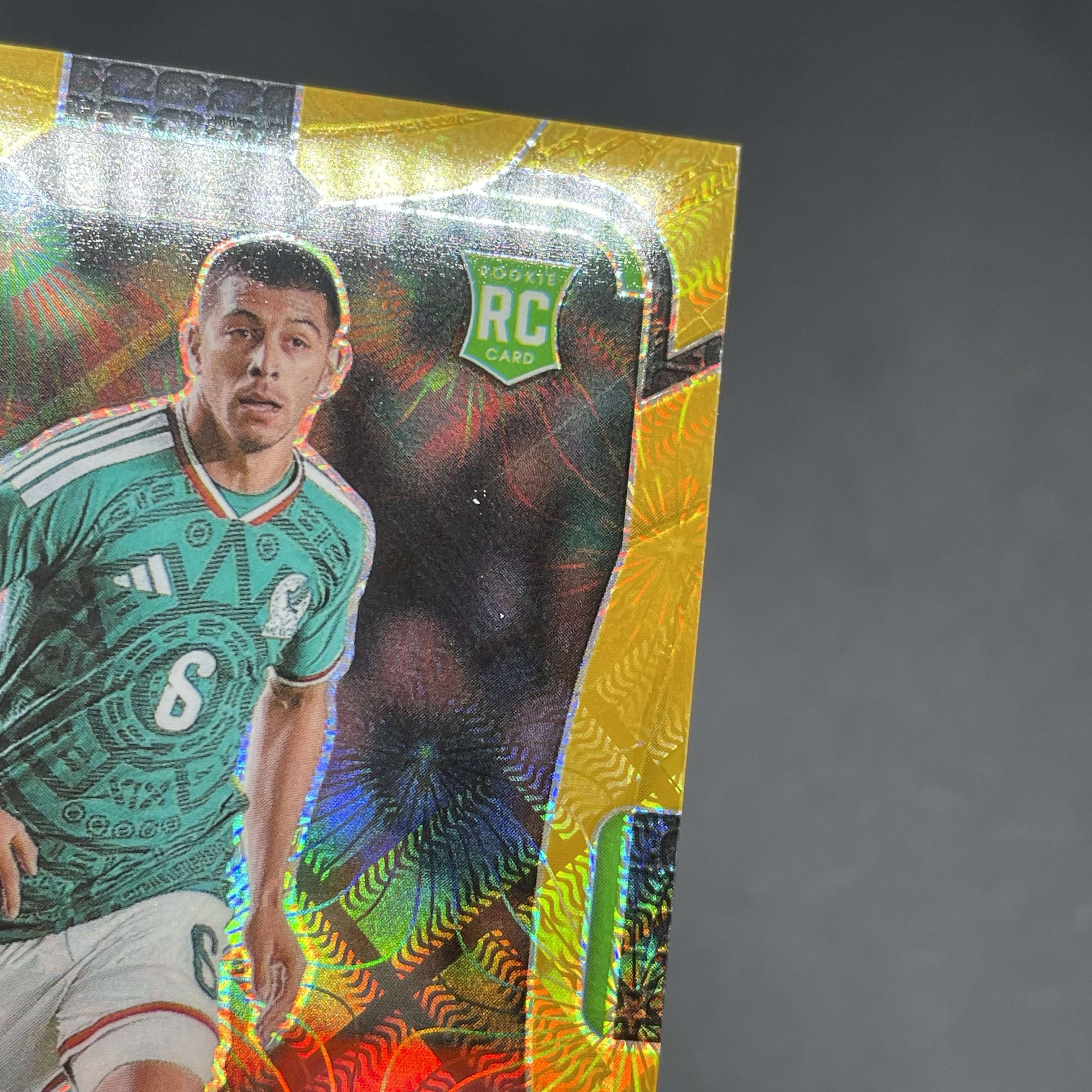 2026 Panini Prizm World Cup Erik Lira RC 美加墨世界杯 墨西哥 新秀 埃里克 利拉 03/10编 金折 金烟花折 稀少超低编 潜力新星 投资佳品 品如图 JJ