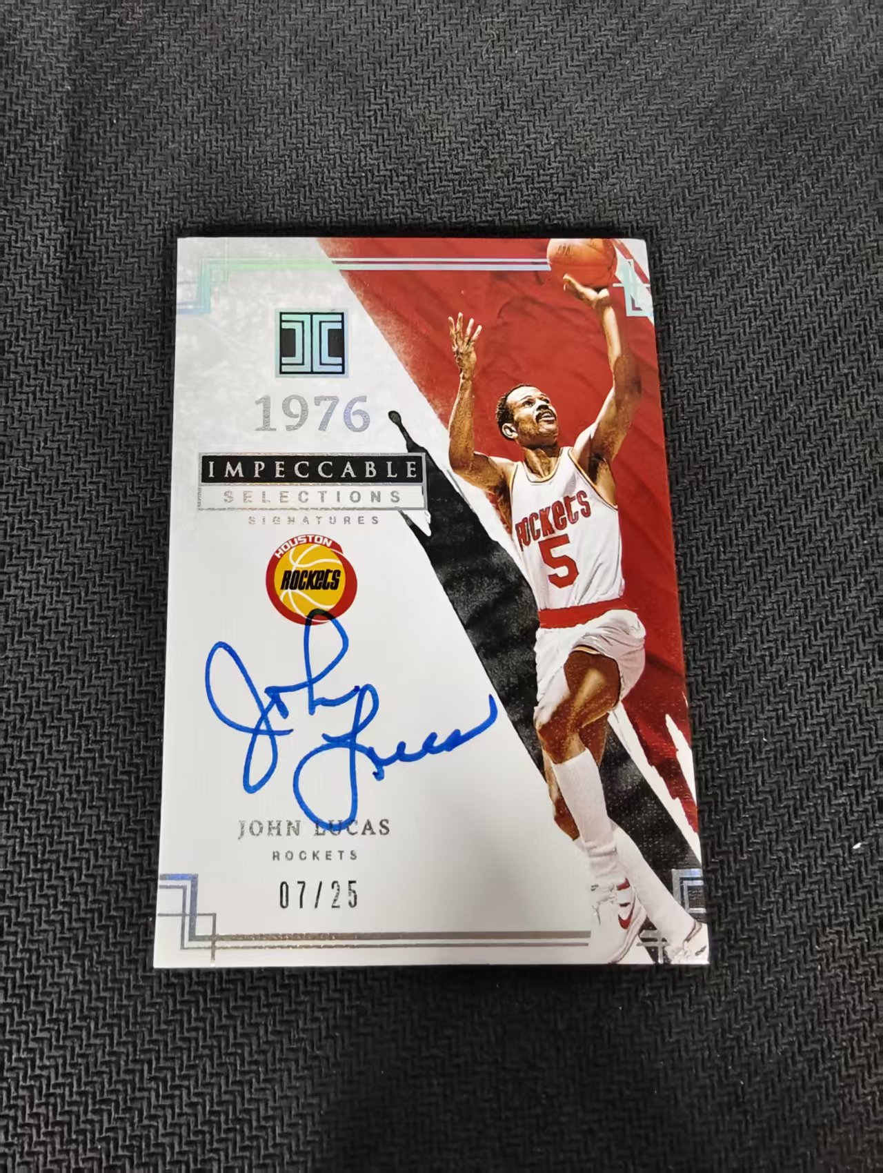 【汽水拍卖】2021-22 Panini Impeccable John Lucas 小真金 火箭 约翰 卢卡斯 签字 卡签 25编 边角瑕疵