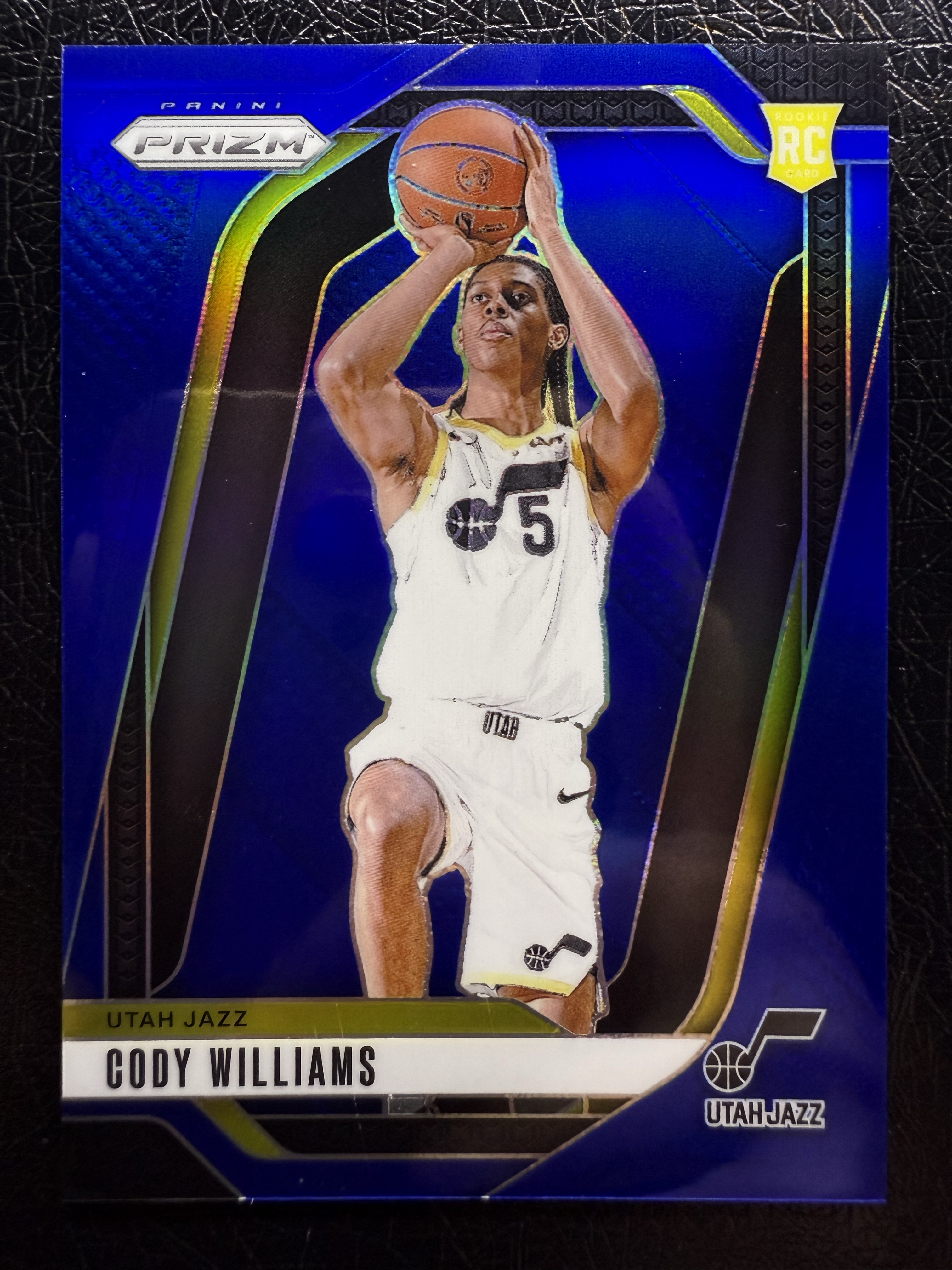 2024-25 Panini Prizm Cody Williams 爵士 科迪 威廉姆斯 新秀 RC /199编 蓝折 折射 通行卡品 东子