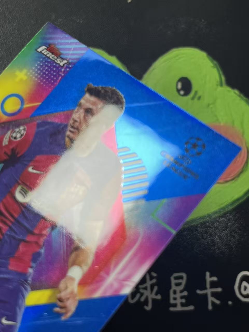 2024 Topps Finest Robert Lewandowski 欧冠 巴塞罗那 莱万多夫斯基 150编 微瑕如图【ZYP代拍】北凉