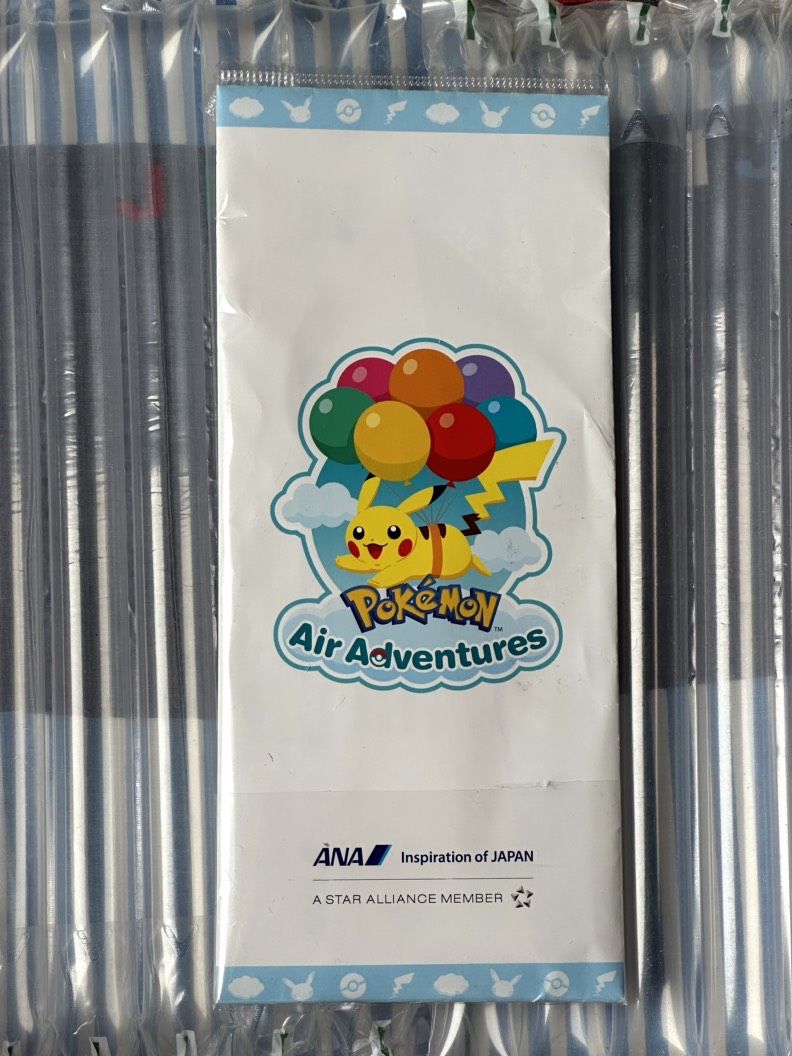 1999 Pokemon 宝可梦 日版 正版 ANA航空联名！！搭乘纪念赏 周边 （未拆封）原袋！ 内含正版皮卡丘行李牌、纪念票等 已绝版 极具收藏价值