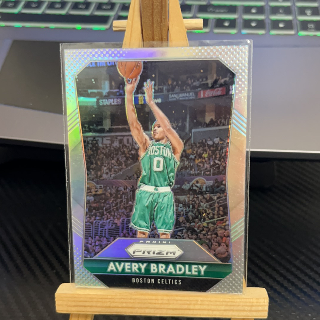 2015-16 Panini Prizm Avery Bradley 艾弗里 布拉德利 凯尔特人 银折 折射 prizm系列 pz 卡品如图 凑图必备 值得收藏!免费代卖!