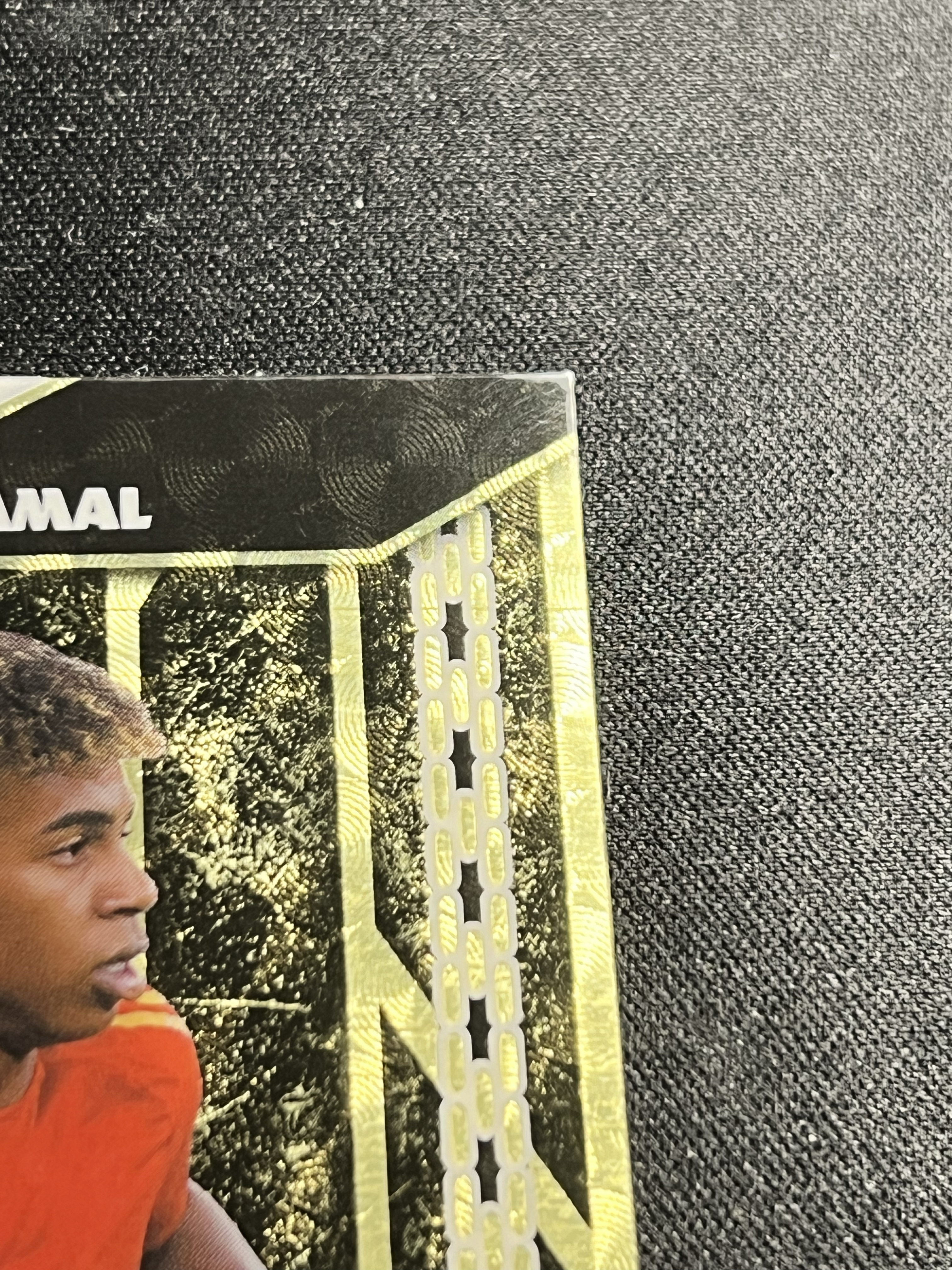 2024 Leaf PressPass Lamine Yamal RC 亚马尔 1/1编 爆金折 签字 新秀Rookie。背面描述。接班梅西巴塞罗那/巴萨,西班牙。金球有望。微瑕如图。可乐【珞珈拍卖】