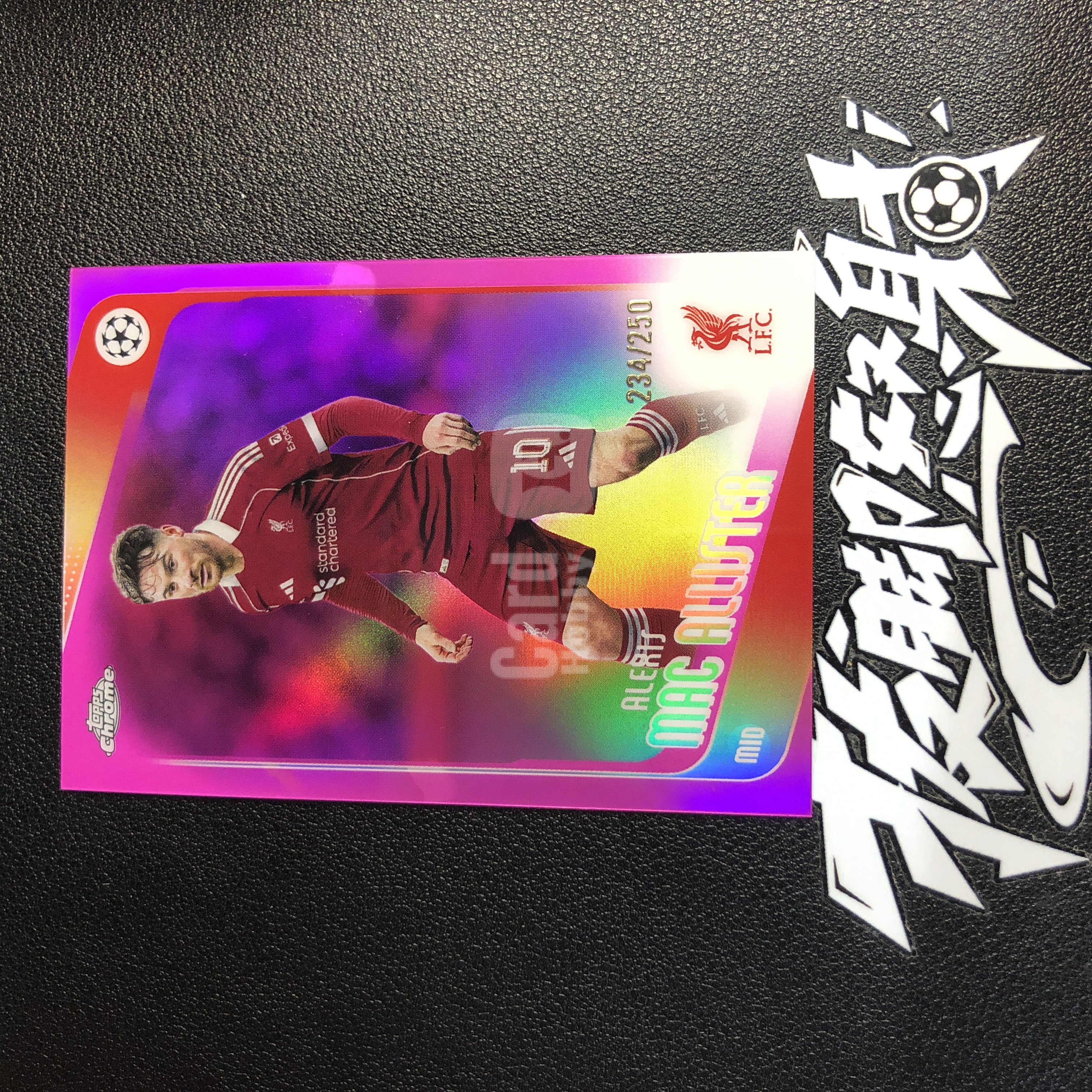 【拔脚代卖】2025-26 Topps Chrome 欧战TC  Alexis Mac Allister 麦卡利斯特 利物浦 欧冠 234/250编 粉折 阿根廷  多图已拍仔细看图顺丰｜拔脚湃湃Q3