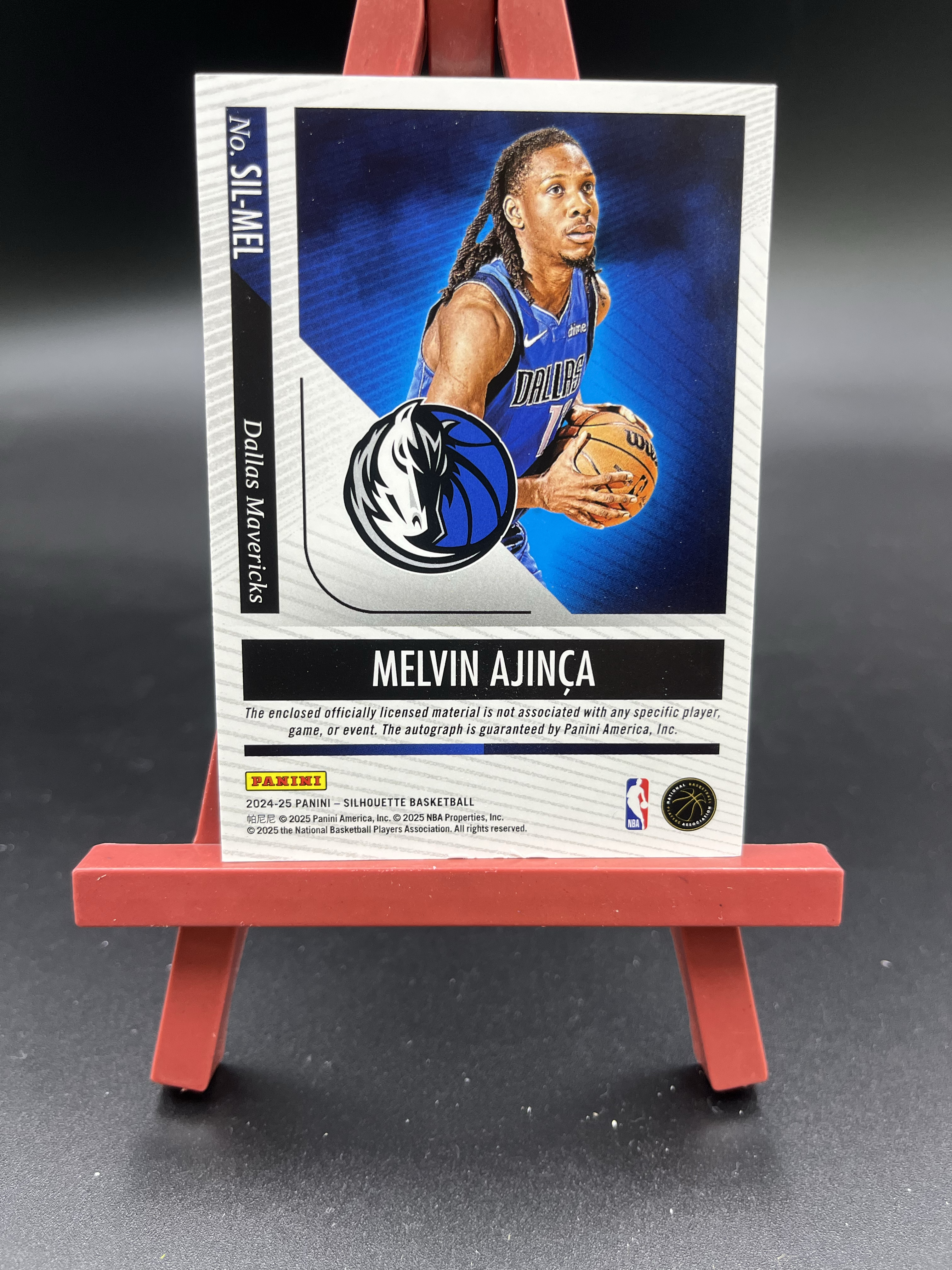 2024-25 Silhouette Melvin Ajinca RC 剪影 新秀 独行侠 梅尔文 阿金萨 67/99编 大窗三色暴力球衣物料切割 签字 RPA 卡品如图【优质签字专场】04WZ