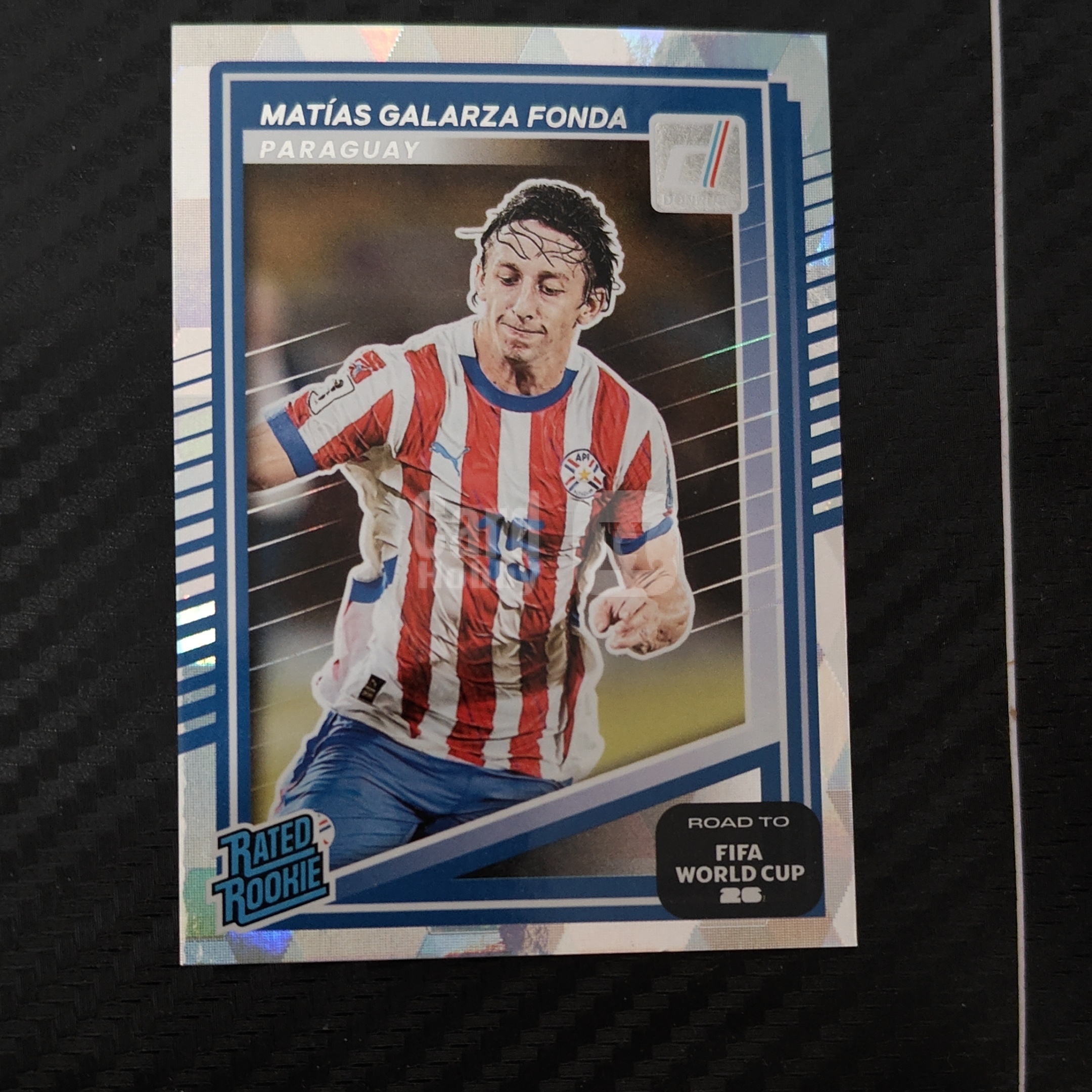 2025-26 Panini Donruss Road to World Cup Matias Galarza Fonda 马蒂亚斯 加拉尔萨 丰达 世界杯之路Donruss 马赛克折 折射 新秀