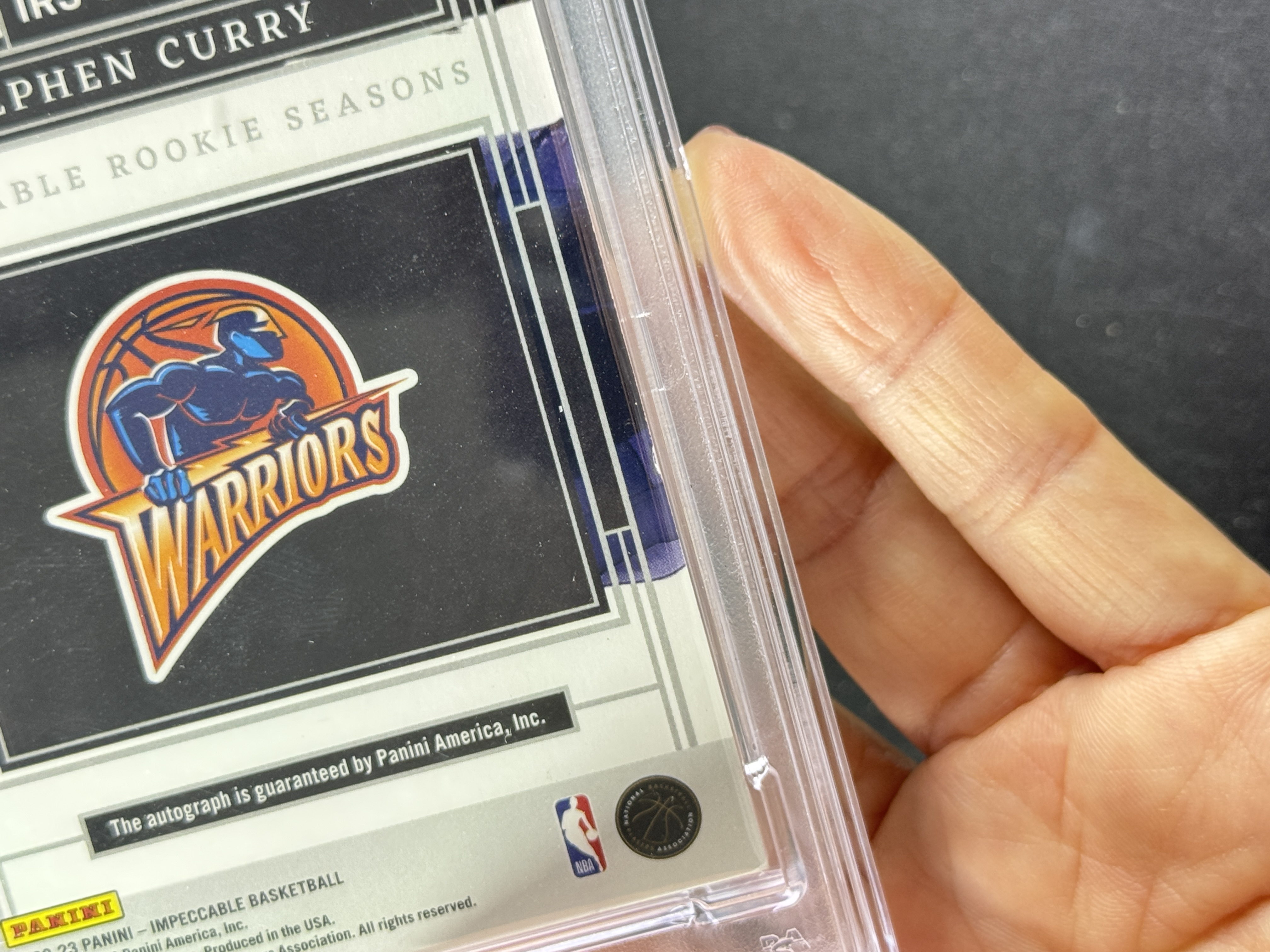 【喷子拍卖】2022-23 panini impeccable Stephen Curry 小真金白银 金州勇士 斯蒂芬 库里 新秀年份 签字 9编 首编 卡签 超美数据签 09年新秀年 大hit卡 PSA签字10 边轻印 送订制壳 瓜哥