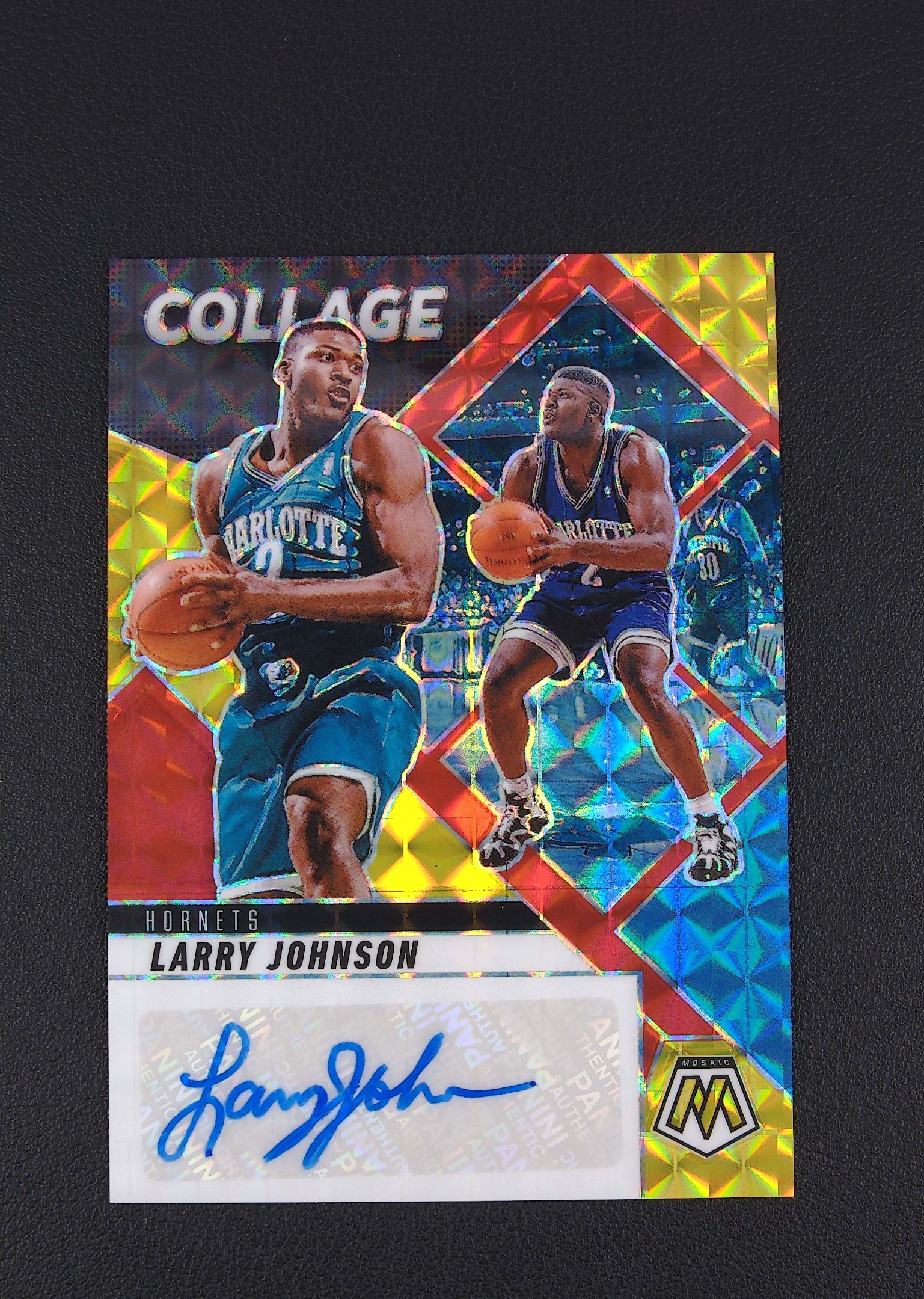 2024-25 PANINI Mosaic Larry Johnson 【阿福代卖】拉里 约翰逊 黄蜂 马赛克 签字 金折 收藏必备 (行行行)