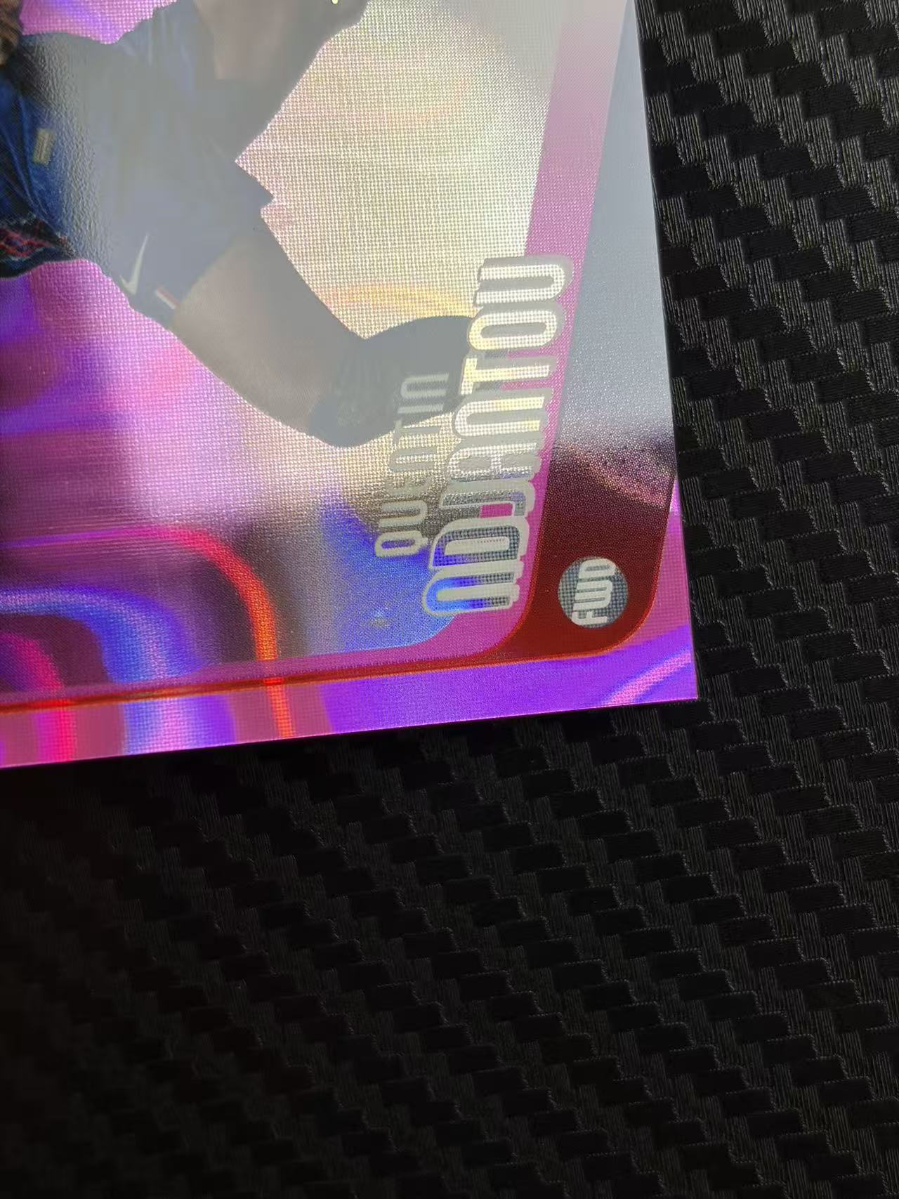 2026 Topps Chrome quentin ndjantou 欧冠 巴黎圣日耳曼 昆汀 恩詹图 RC 新秀 粉熔岩折 250编 折射 卡面瑕疵 介意勿拍 细节如图 拍前看描述 不累计
