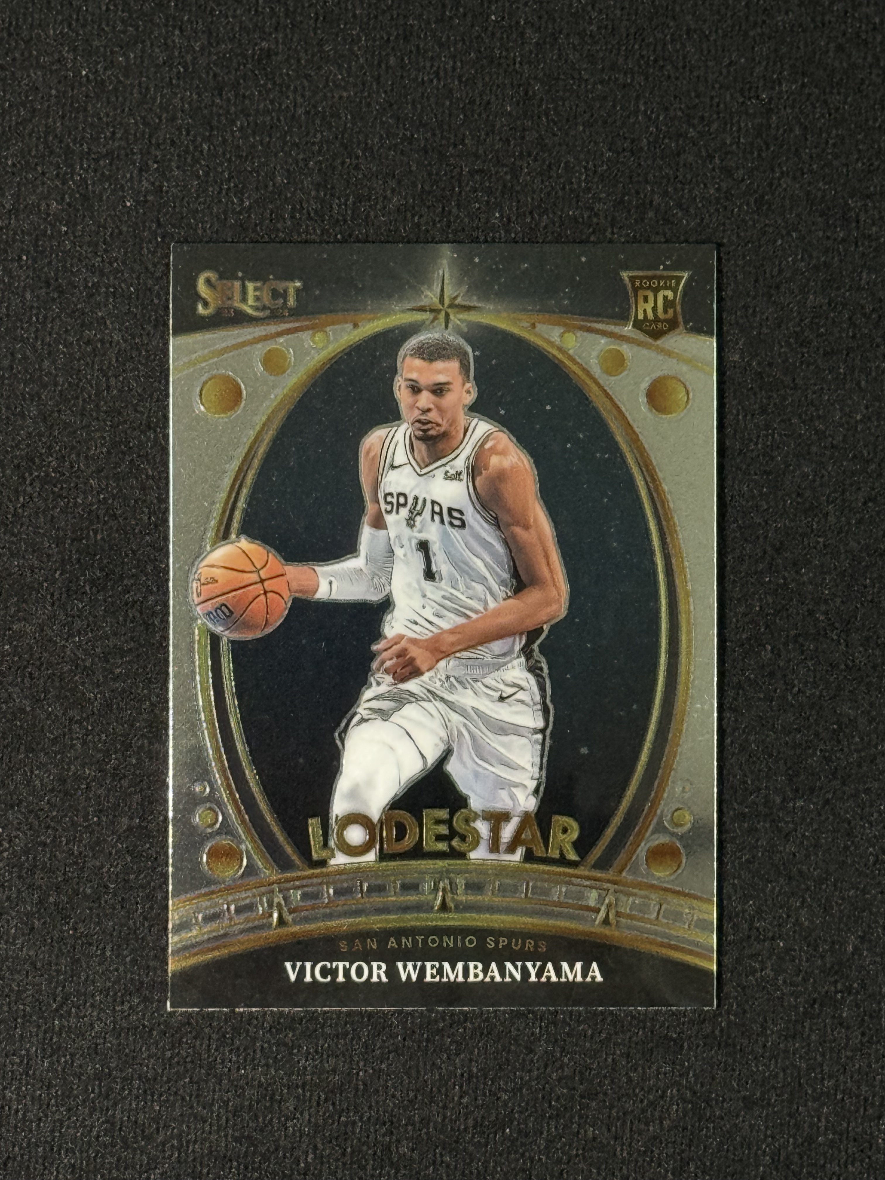 2023-24 Panini Select Victor Wembanyama RC 【扎克代卖】SE 马刺 新秀 维克托 文班亚马 特卡 瑕疵如图 投资必备