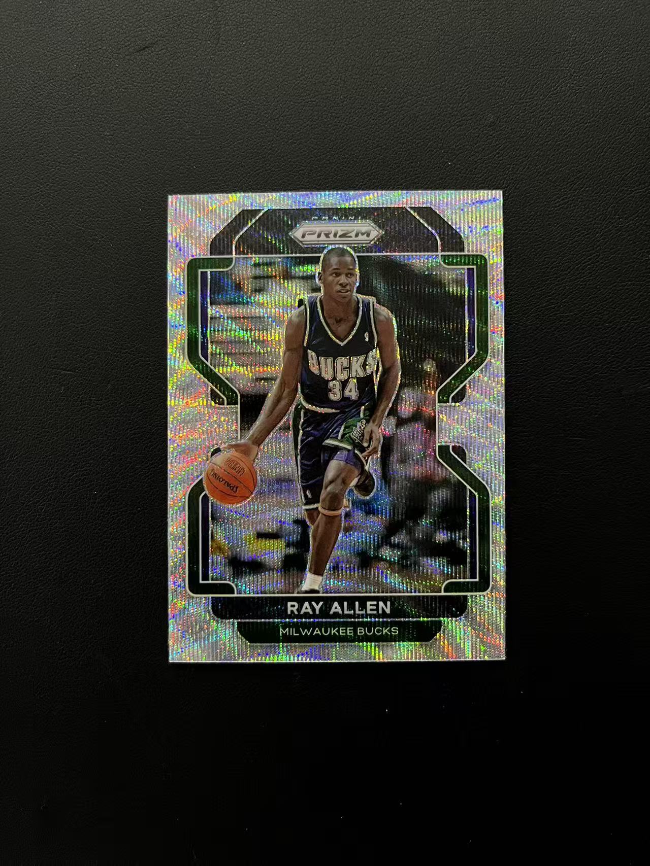 2021-22 Panini Prizm Ray Allen 《王中王代卖》Prizm 密尔沃基雄鹿 君子雷 雷 阿伦 折射 银波纹折 边角微白 瑕疵如图 凑套必备 可累积 D23