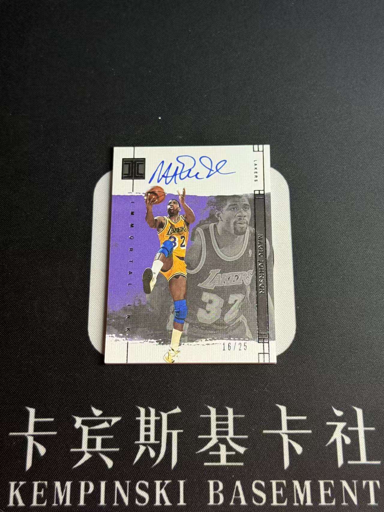 2023-24 Panini Impeccable Magic Johnson 【小来】魔术师 约翰逊 湖人 名宿 75大 控卫之神 小真金 油画材质 INK签 25编 超低编 瑕疵如图