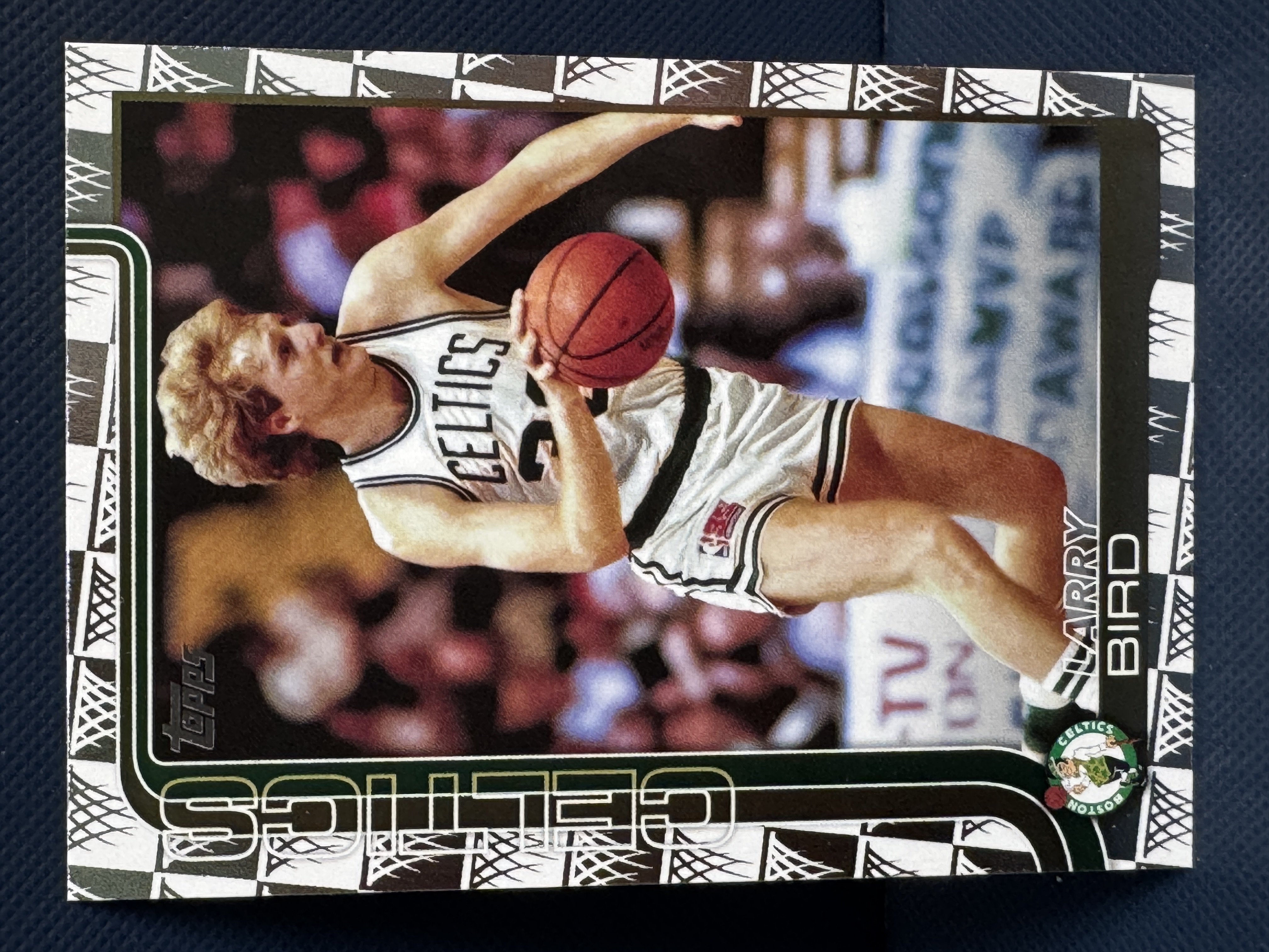 2025 Topps Topps Larry Bird 【嗨拆】拉里 伯德 选图精美 完美品相 实卡美如画 值得收藏 臻