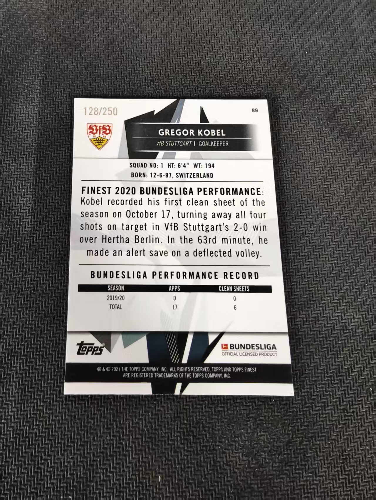 【可合并,不累计】2021 Topps Finest Gregor Kobel 德甲 斯图加特 科贝尔 紫波纹 250编 瑕疵如图