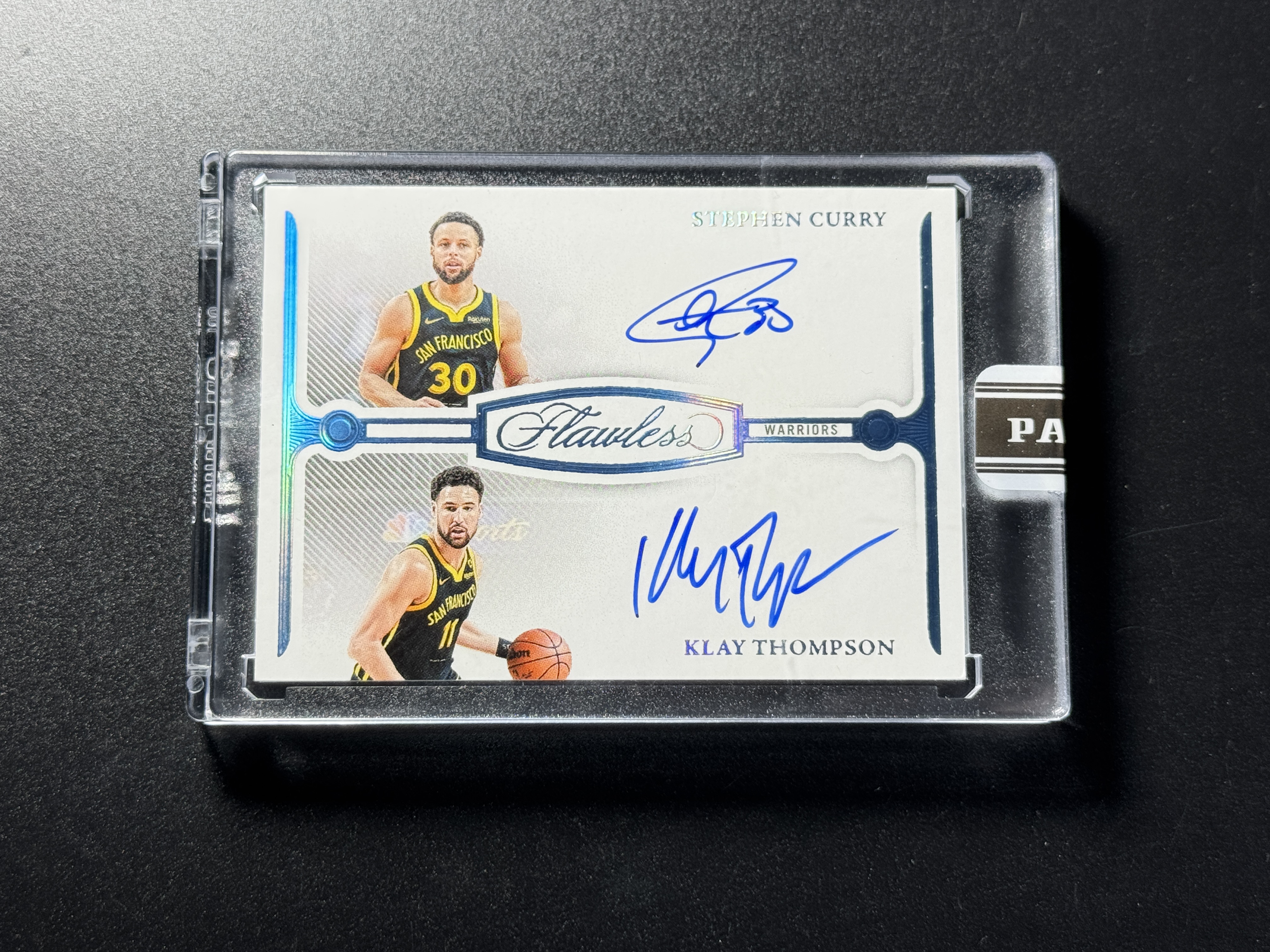 【喷子拍卖】2023-24 Flawless Stephen Curry Klay Thompson 手提 金州勇士 水花兄弟 斯蒂芬 库里 克莱 汤普森 双签 黑盒1of1 湖水蓝闪 卡签 一编 1/ 大hit 原封砖 送订制壳 ARCS
