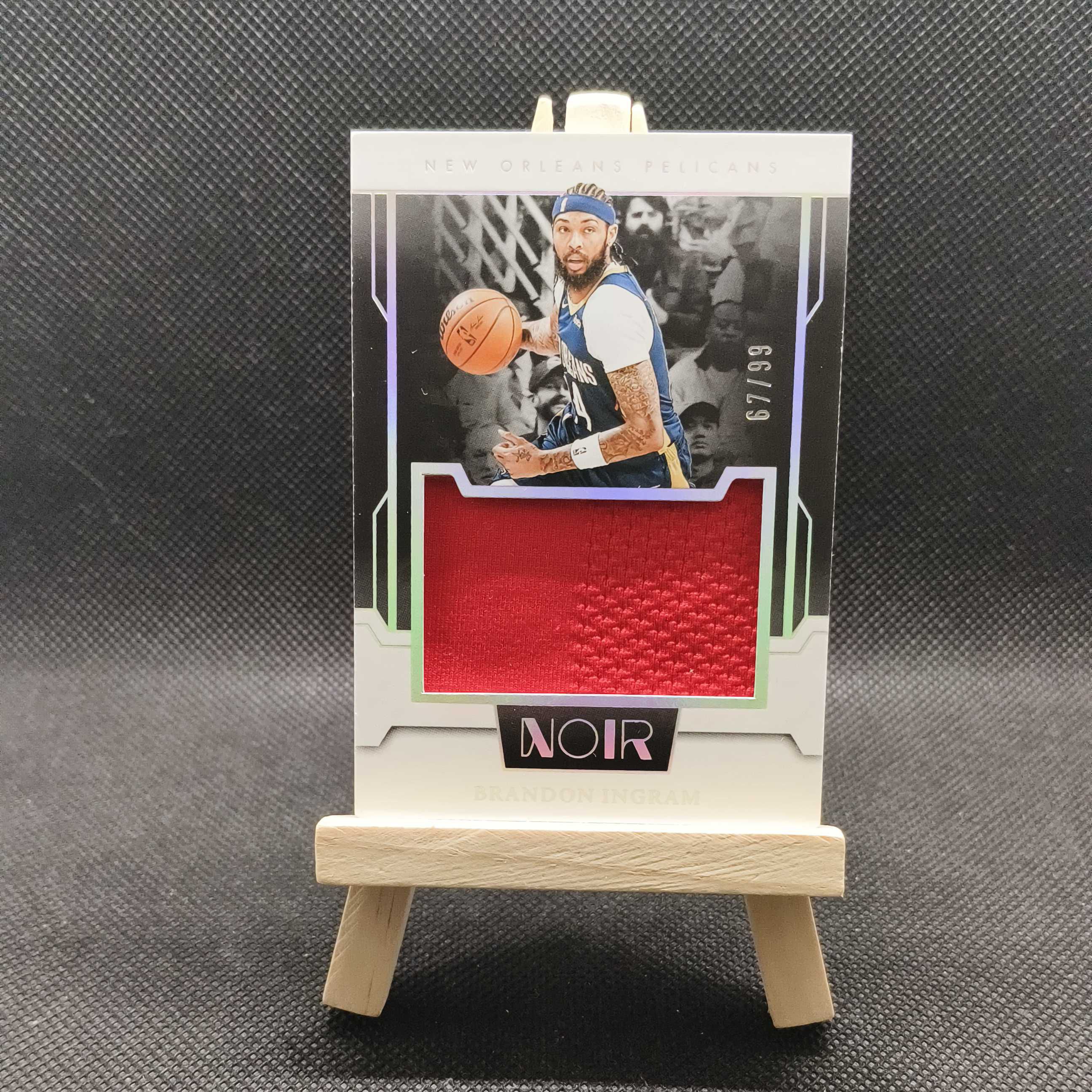 2023-24 Panini Noir Brandon Ingram 莺歌 英格拉姆 猛龙 鹈鹕 67/99编 大窗物料 亲穿球衣切割 好系列 猛龙队 无签字 值得收藏