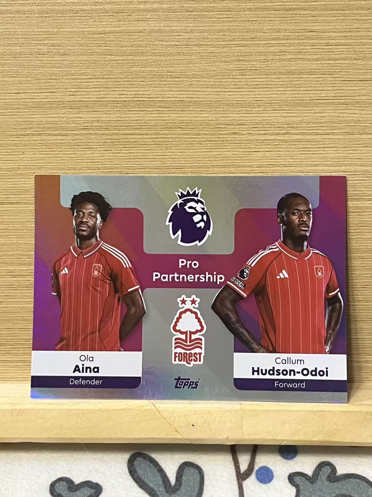 2025-26 Topps Premier ola aina 埃纳 奥多伊 双人特卡 诺丁汉森林 英超 银折 特卡 实卡精美 收藏必备 LZ7
