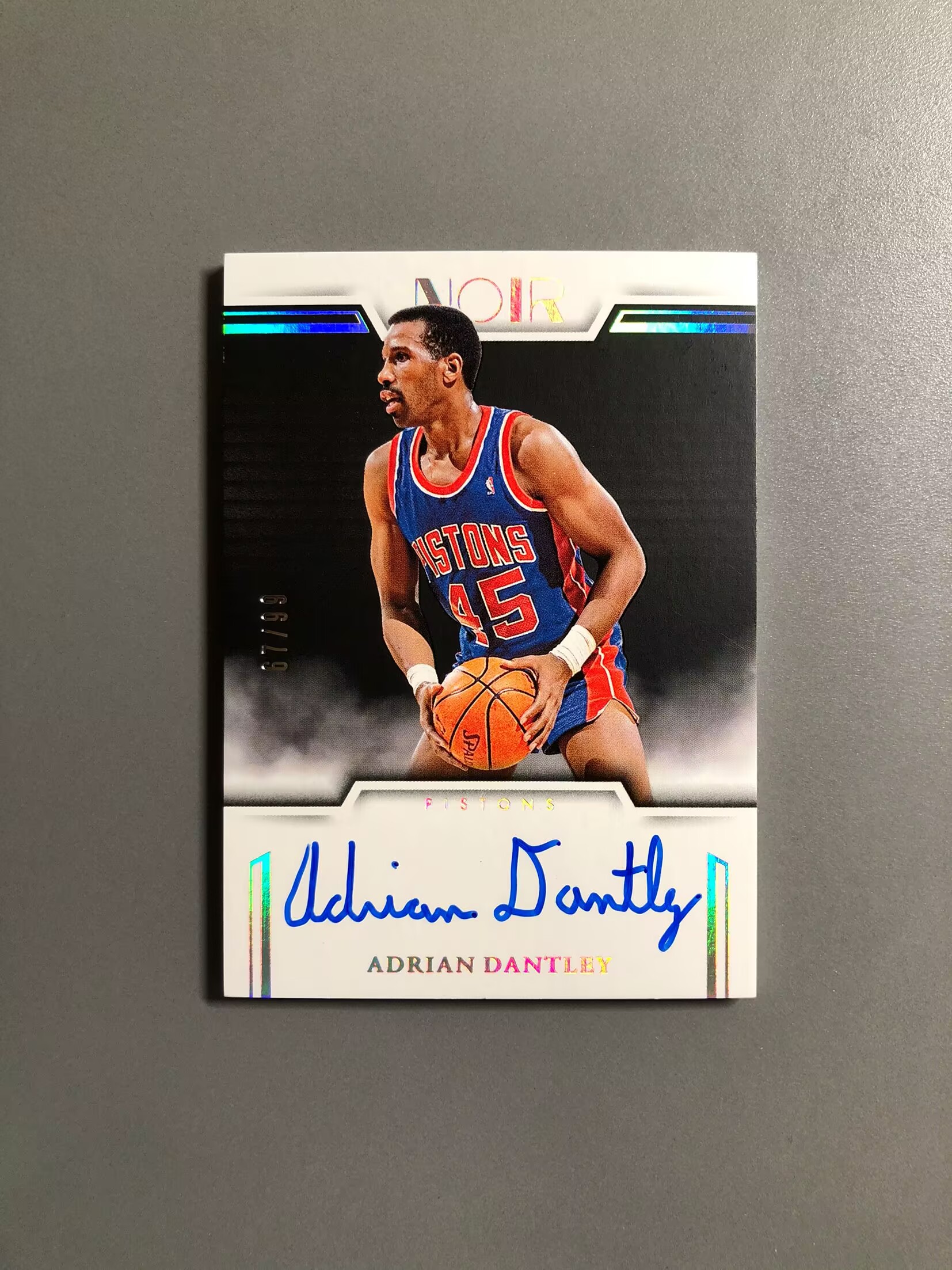 2024-25 Panini Noir Adrian Dantley 阿德里安·丹特利 活塞 签字 卡签 Noir Auto 99编 实卡好看 卡品如图 可累计 KH002【诚接代卖】