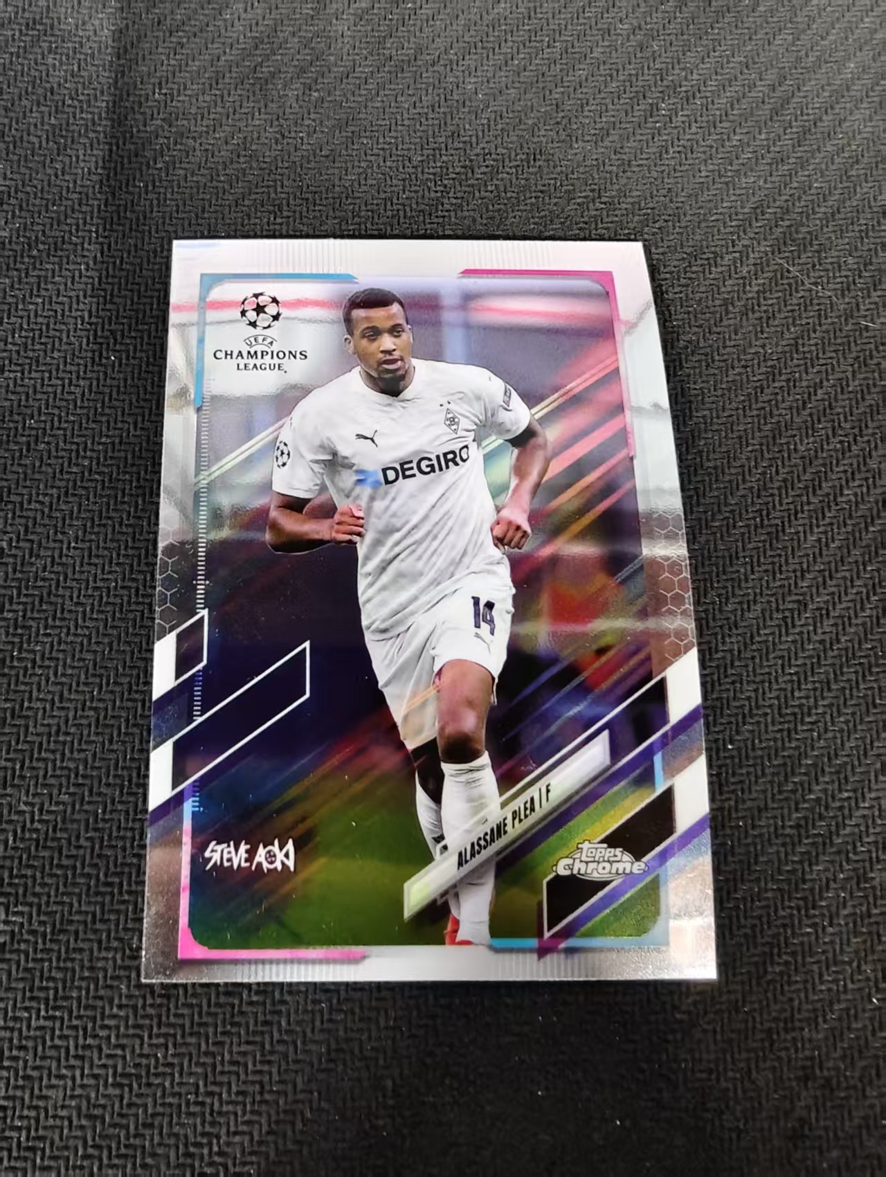 【可合并，不累计】2021 Topps Chrome Alassane Plea 欧冠 普利 门兴 划痕 边角瑕疵 @69