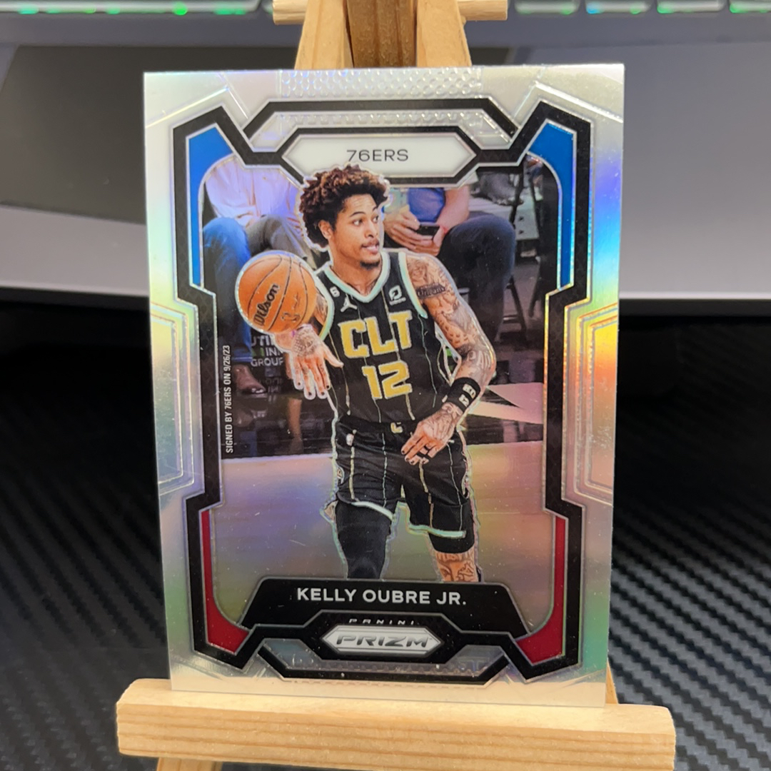 2023-24 Panini Prizm Kelly Oubre Jr. 凯利 乌布雷 76人 银折 折射 prizm系列 pz 卡品如图 凑图必备 值得收藏!免费代卖!