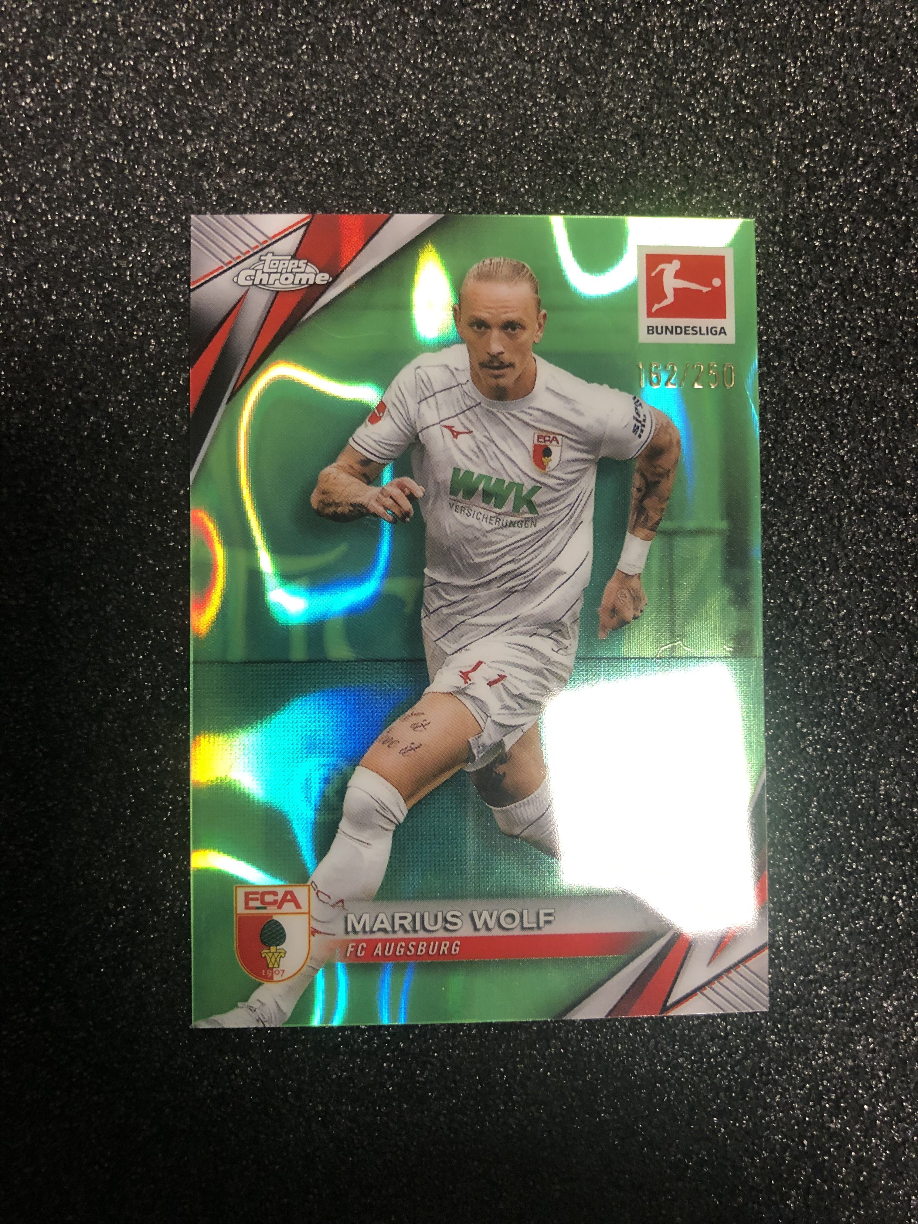 2024-25 Topps Chrome marius wolf 德甲tc 马里乌斯-沃尔夫 德国 奥格斯堡 250编 青熔岩折 162/250 卡品如图 凑套收藏必