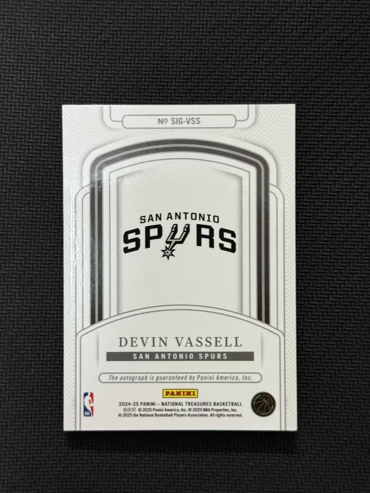 2024-25 Panini National Treasures Devin Vassell 国宝 马刺 德文 瓦塞尔 15/75编 签字 卡签 卡品如图 老公DR