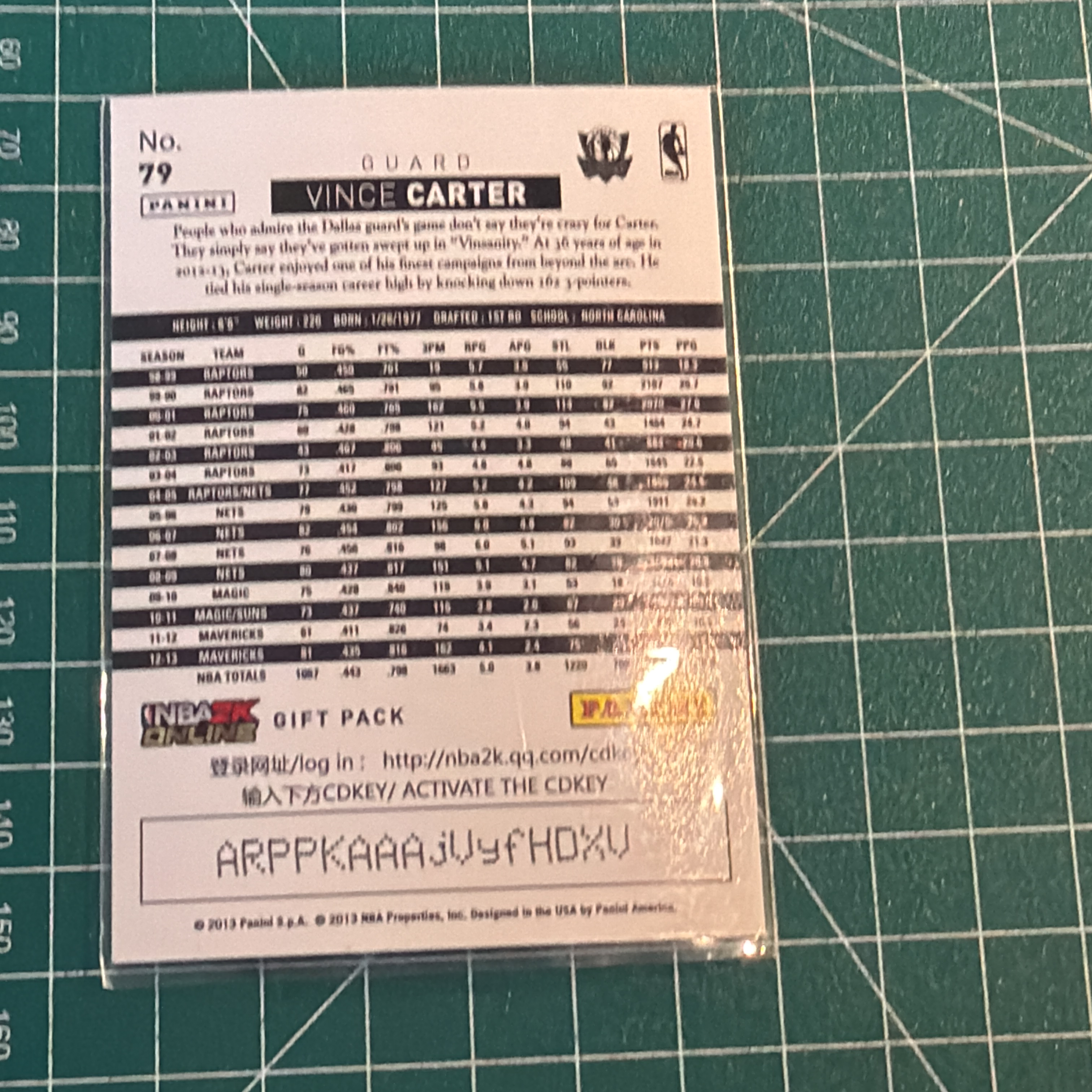 2013-14 Panini Americana Vince Carter S.p.a. 文斯卡特 加拿大飞人 折射特卡 银折 四大分卫 十年老卡 绝版卡 稀有大比例 折痕