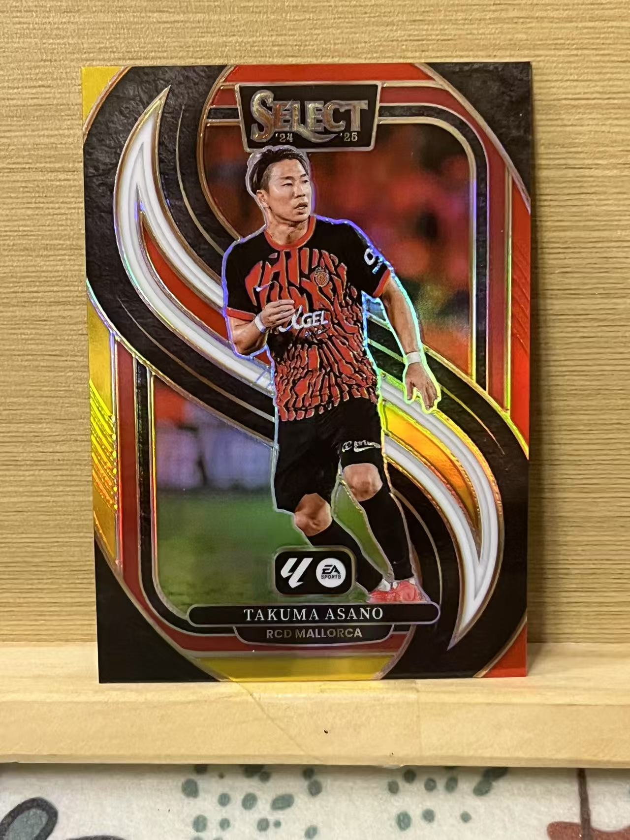 2024-25 Panini Select Takuma Asano 浅野拓磨 三色折 马略卡 银折 select 卡品如图 实卡精美 A2