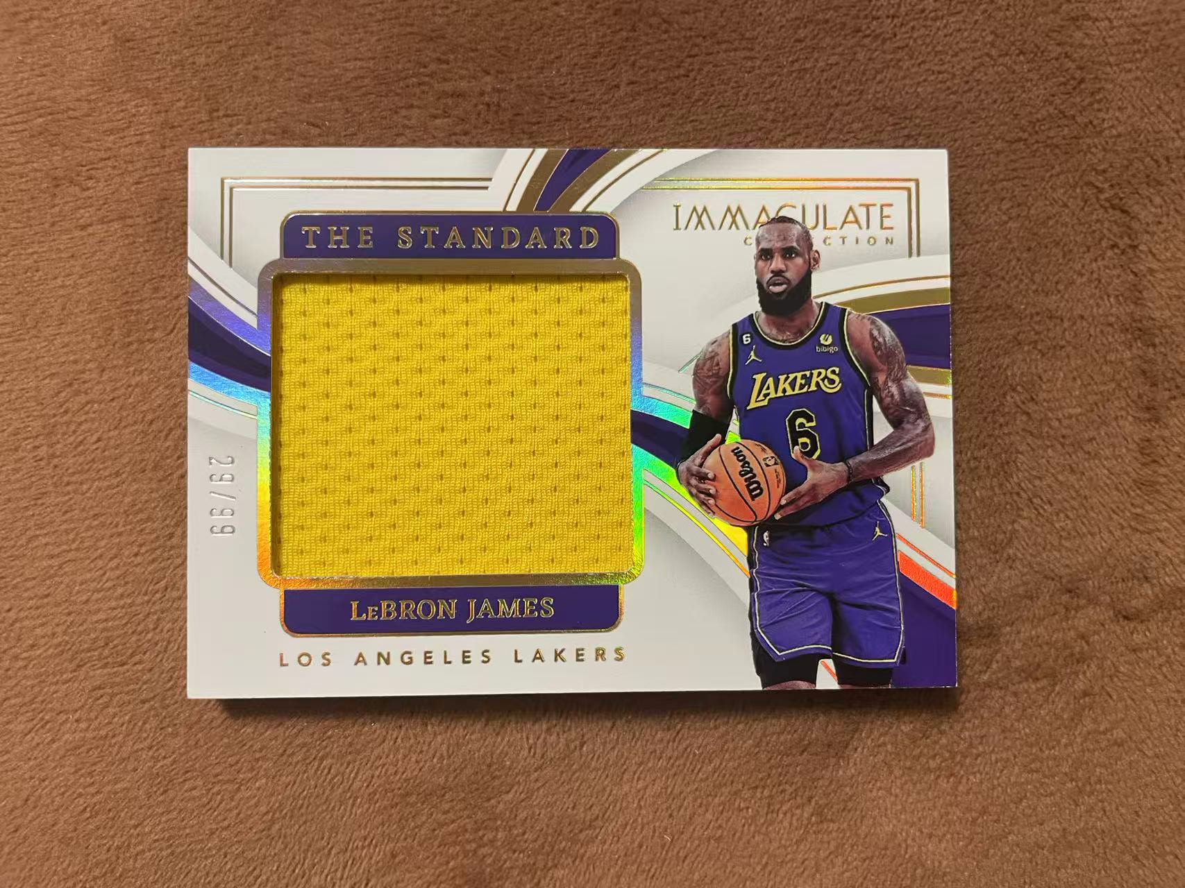 2022-23 Panini Immaculate LeBron James imm 爱咪咪 湖人 勒布朗 詹姆斯 The Standard 大窗GU球衣 落场切割 99编带编 詹皇 历史得分王【z】