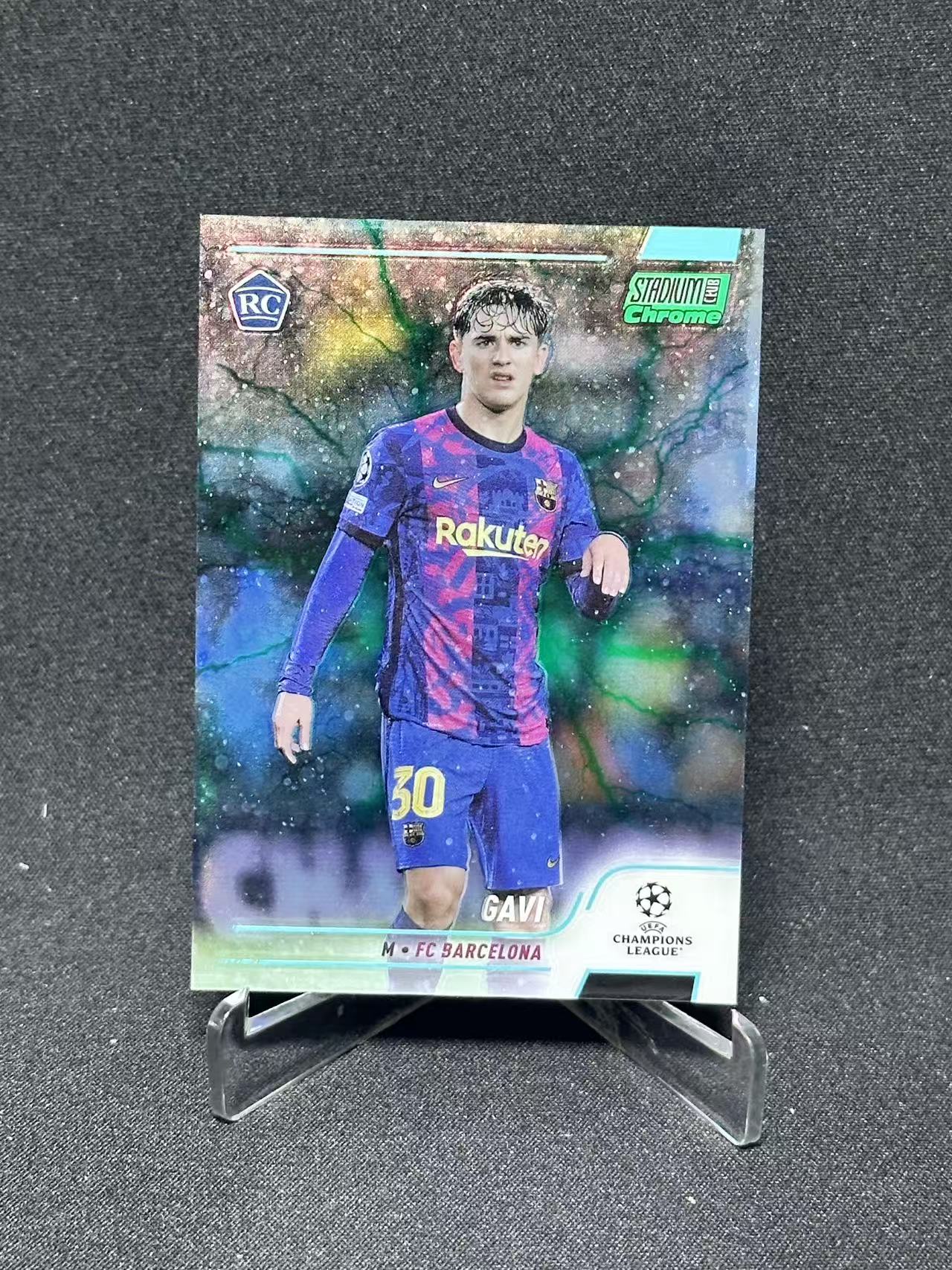 2022 Topps Stadium Club Chrome gavi RC 【哆哆卡社】加维 绿闪电折 199编 新秀 欧冠 西班牙超新星 卡品如图