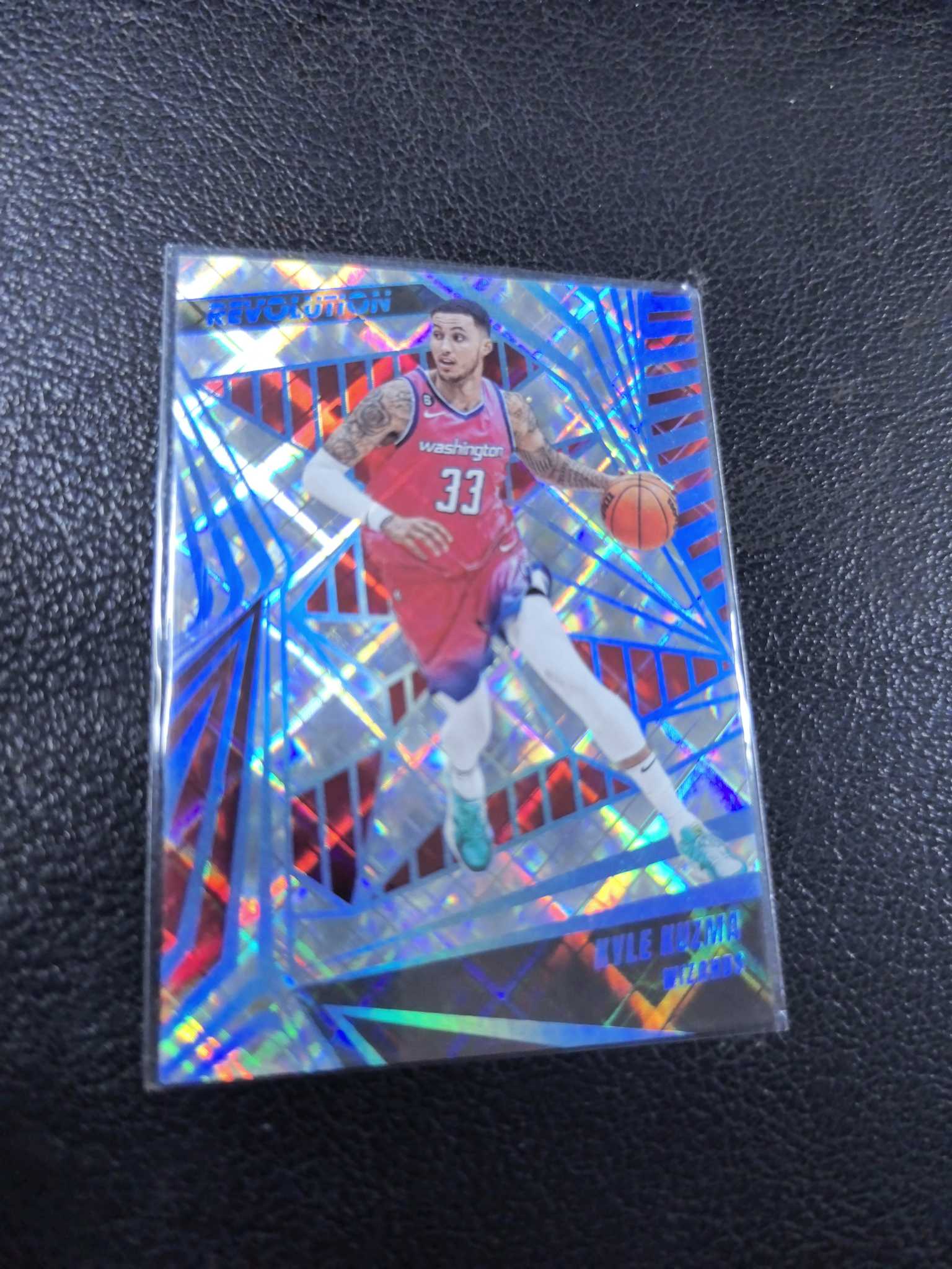 2023-24 库兹马 99编 革命 钻石 折射 12-6