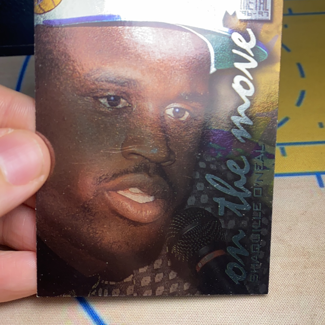 1996 Fleer Metal Shaquille O’Neal 湖人 大鲨鱼 奥尼尔 金属特卡 转会特卡 on the move卡品如图 凑套必备