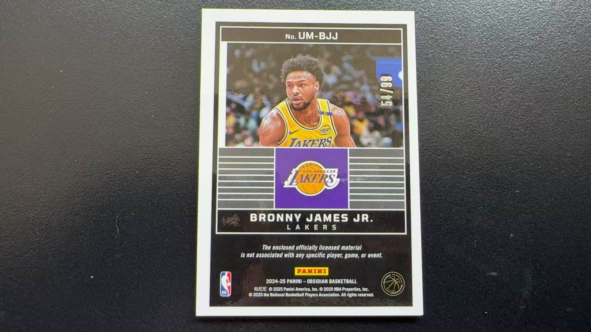【Pw代卖】2024-25Panini 篮球黑曜石 Bronny James Jr. 布朗尼 詹姆斯 湖人 太子 新秀 RC 大窗物料 超暴力字母切割 橙折 99编 实卡精美 收藏必备 萝卜哥