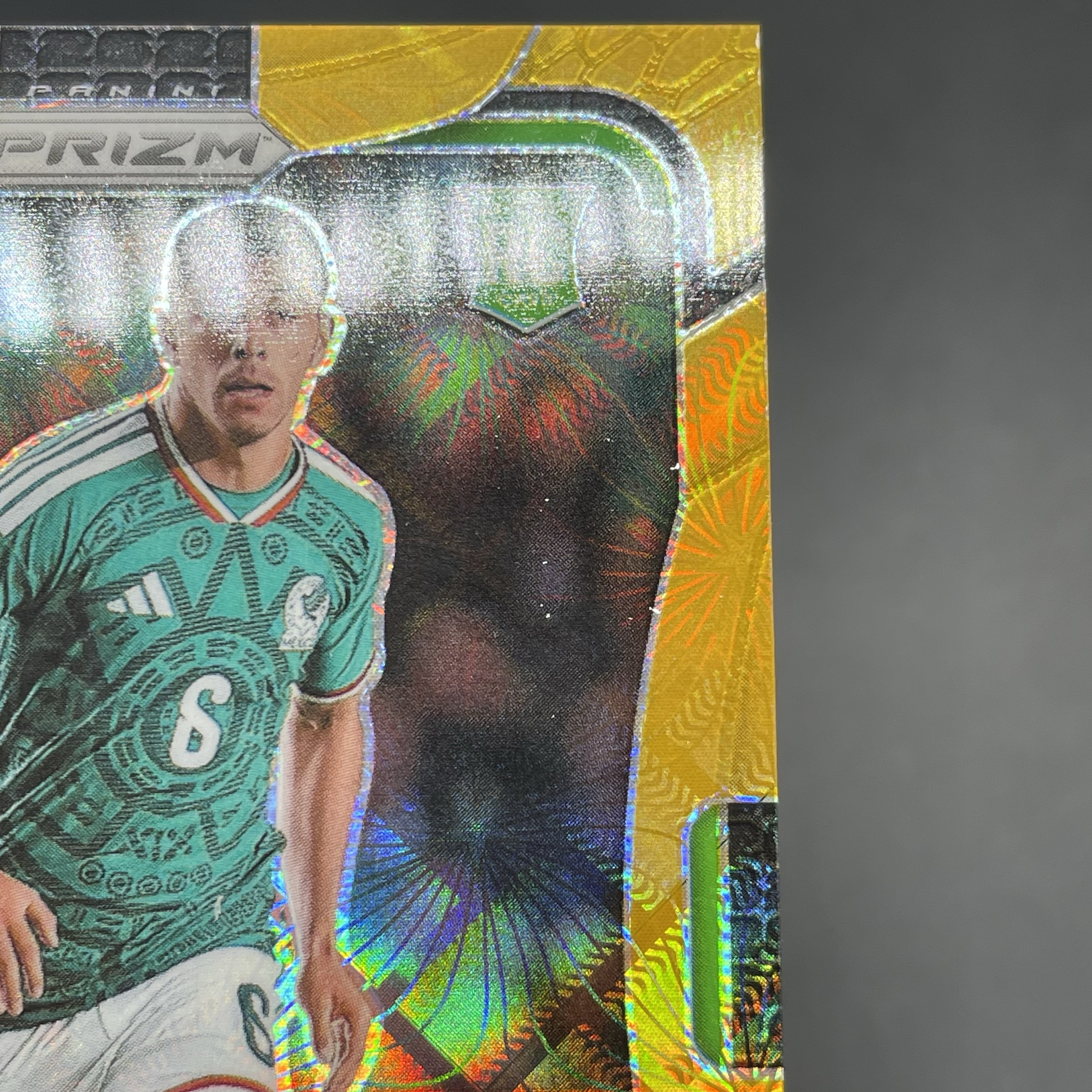2026 Panini Prizm World Cup Erik Lira RC 美加墨世界杯 墨西哥 新秀 埃里克 利拉 02/10编 金折 金烟花折 稀少超低编 潜力新星 投资佳品 品如图 JJ