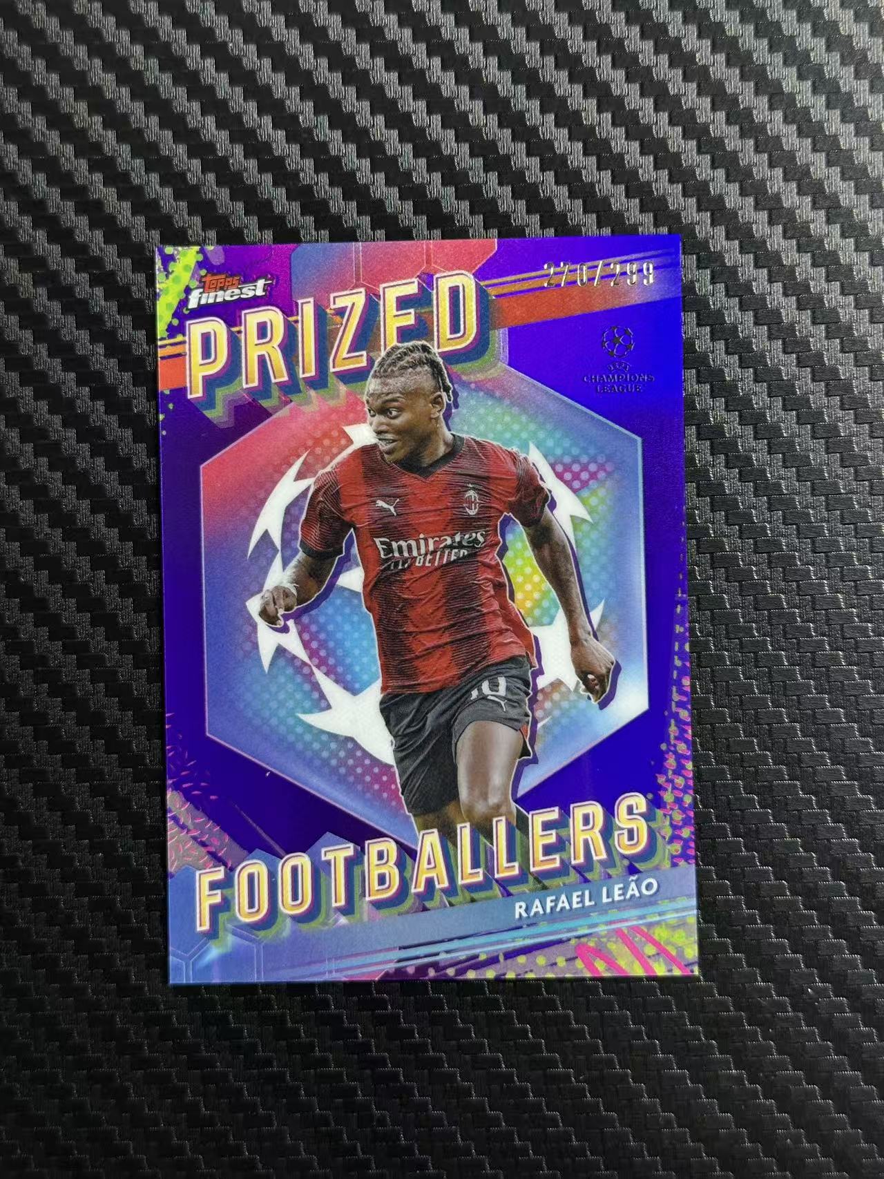 2024 Topps Finest Rafael Leao 拉斐尔 莱奥 葡萄牙 AC米兰 欧冠 299编 紫折 折射 Prized Footballers 典范球员特卡 卡品如图 拍前看描述
