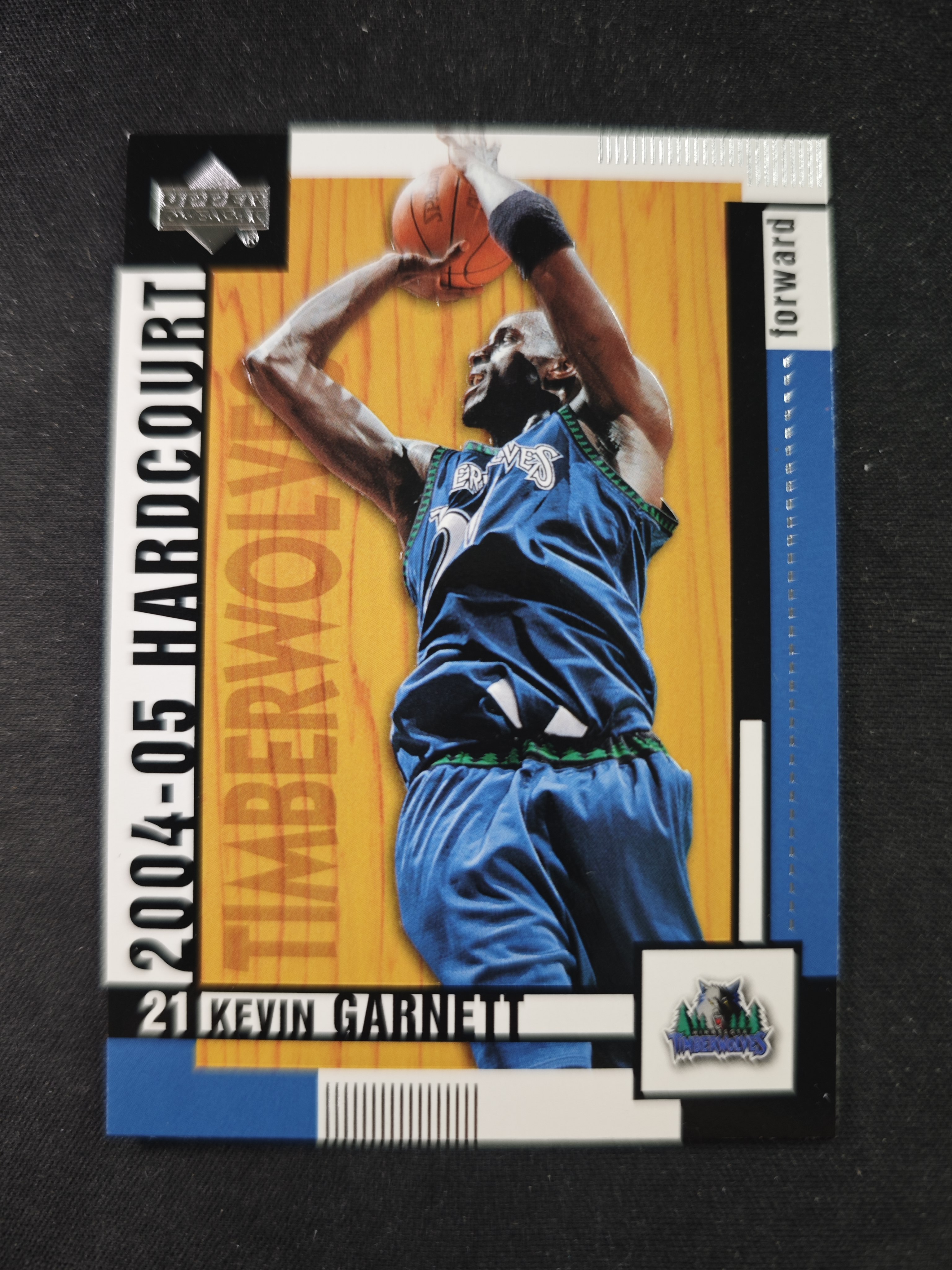 【蛤蟆特卖】凯文 加内特 狼王 2004-05 UD HARDCOURT系列 仿地板设计 超级漂亮 绝版好卡 稀有老特 边角微瑕 卡品如图 专收必备!
