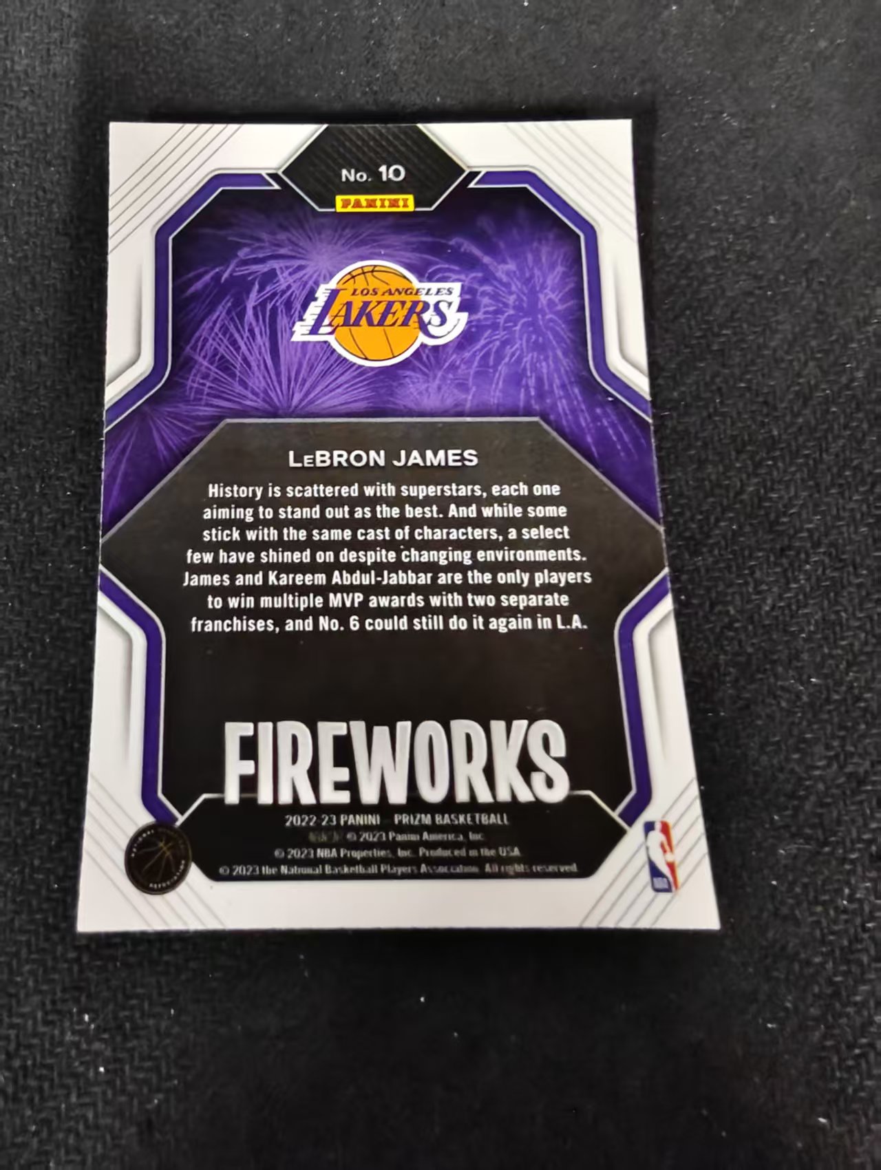 【可合并,不累计】2022-23 Panini Prizm LeBron James 勒布朗 詹姆斯 詹皇 湖人 烟花特卡 PZ 不保卡品 介意勿拍 #10