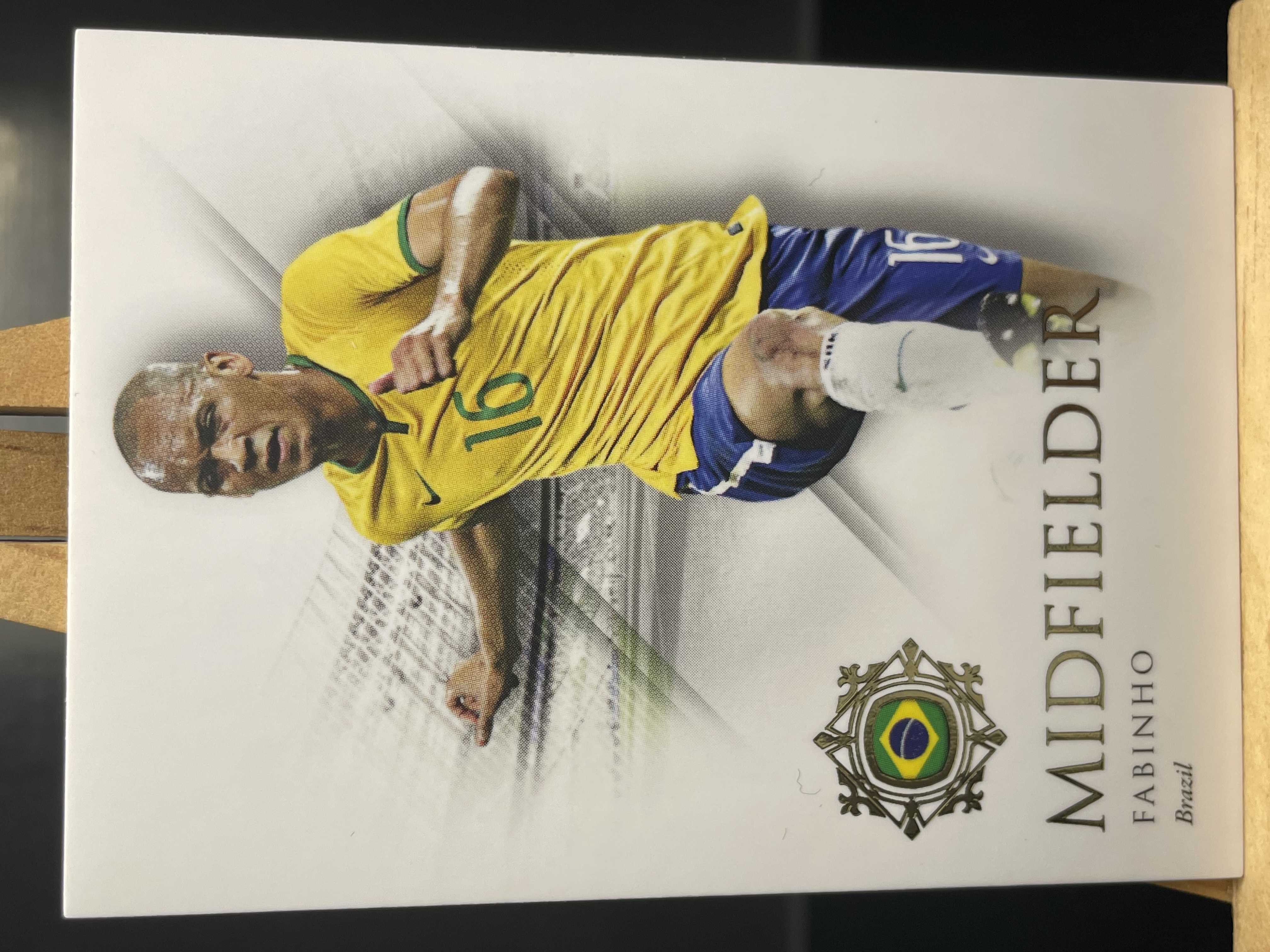 (C8) 2021 FUTERA UNIQUE 法比尼奥 近期大热球星 收藏必备 卡品如图 ! ! !