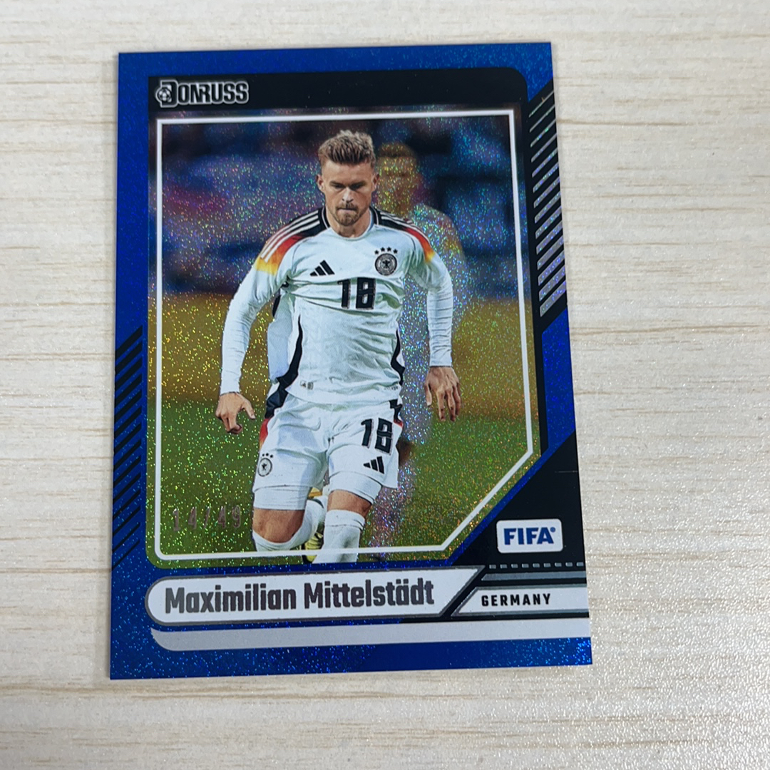 【小牛代拍】2024-25 Panini Donruss maximilian mittelstadt 米特尔施泰特 瀑布折 德国 蓝折 49编 杜蕾斯 卡品如图（桃总）