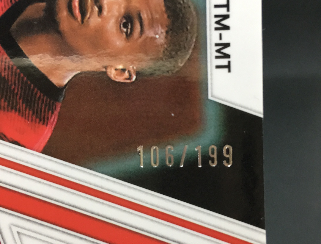 【DC拍卖】12.06 JTL PANINI OBSIDIAN 足球黑曜石系列 199编TRIFECTA双窗球衣卡 意甲豪门AC米兰队后场新星 马利克 佳夫