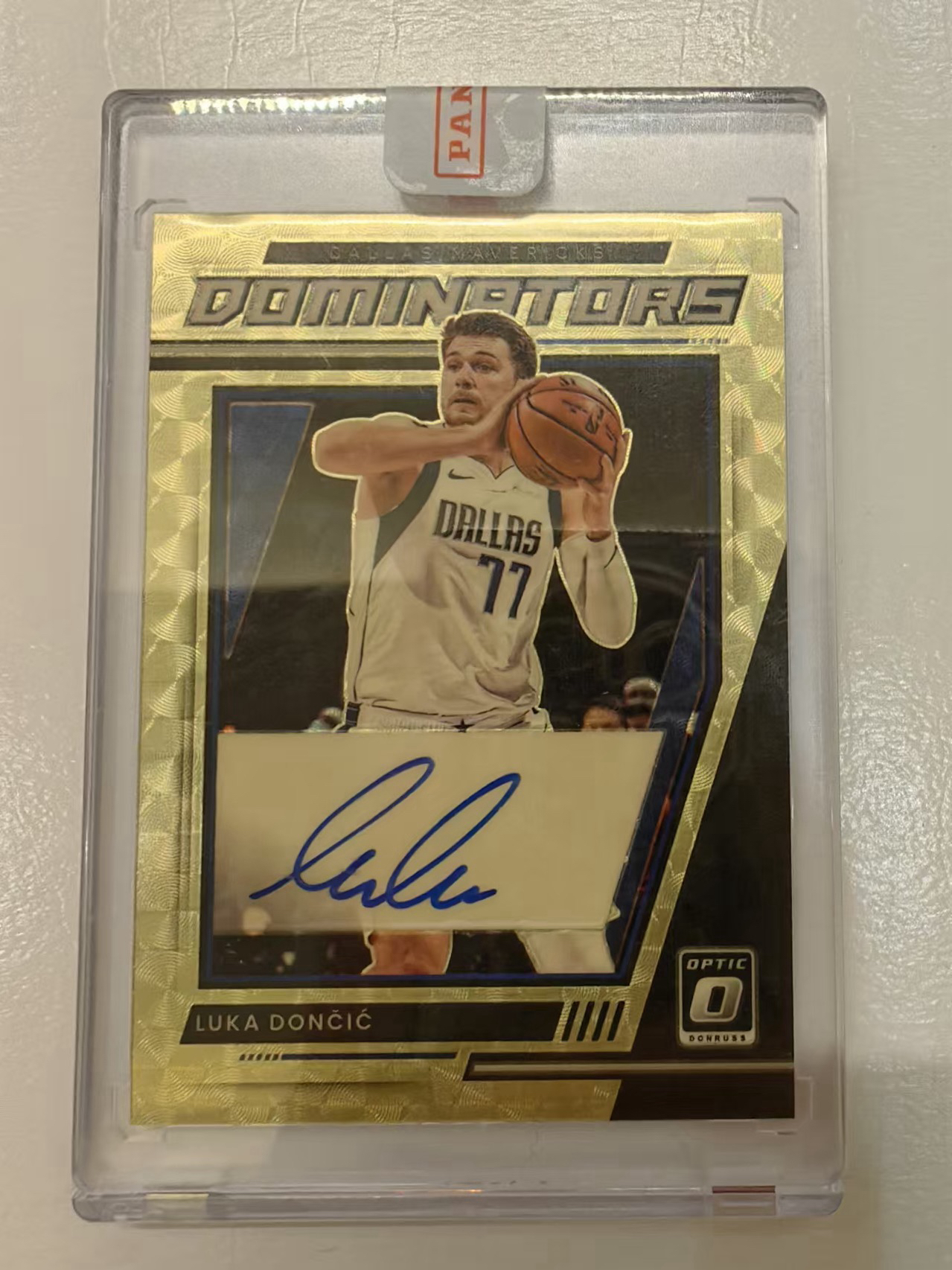 【菜篮子】卢卡 东契奇 Optic 支配者 爆金 1/1 签字 原封砖 2021-22 Optic Dominators Gold Vinyl Luka Doncic #欧神仙