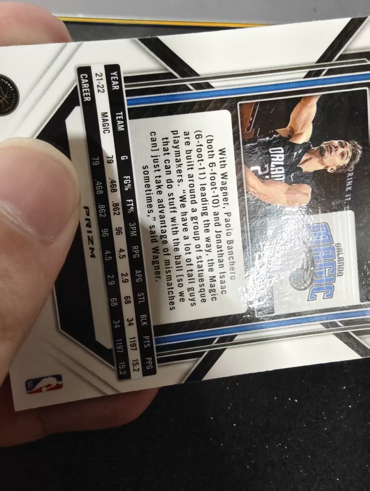 2022-23 Panini Prizm Franz Wagner 魔术 弗朗茨 瓦格纳 红波纹 PZ 划痕 边角瑕疵 #182