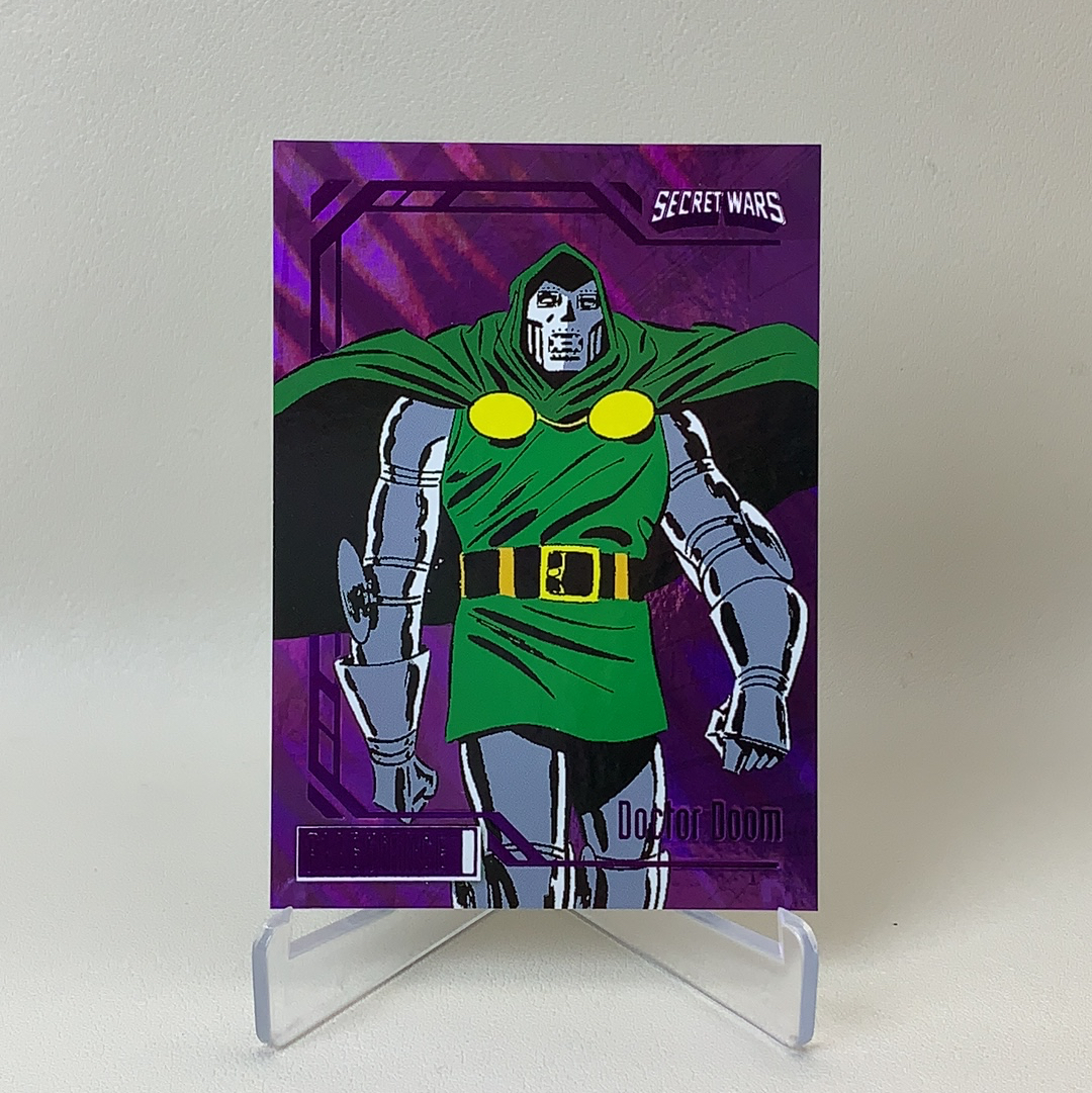 【弈卡代拍】 2023 Upper Deck Marvel漫威 Allegiance 忠诚 秘密战争 特卡 大比例 紫折 Doctor Doom 毁灭博士 91/99编 品相如图 凑套必备 mito