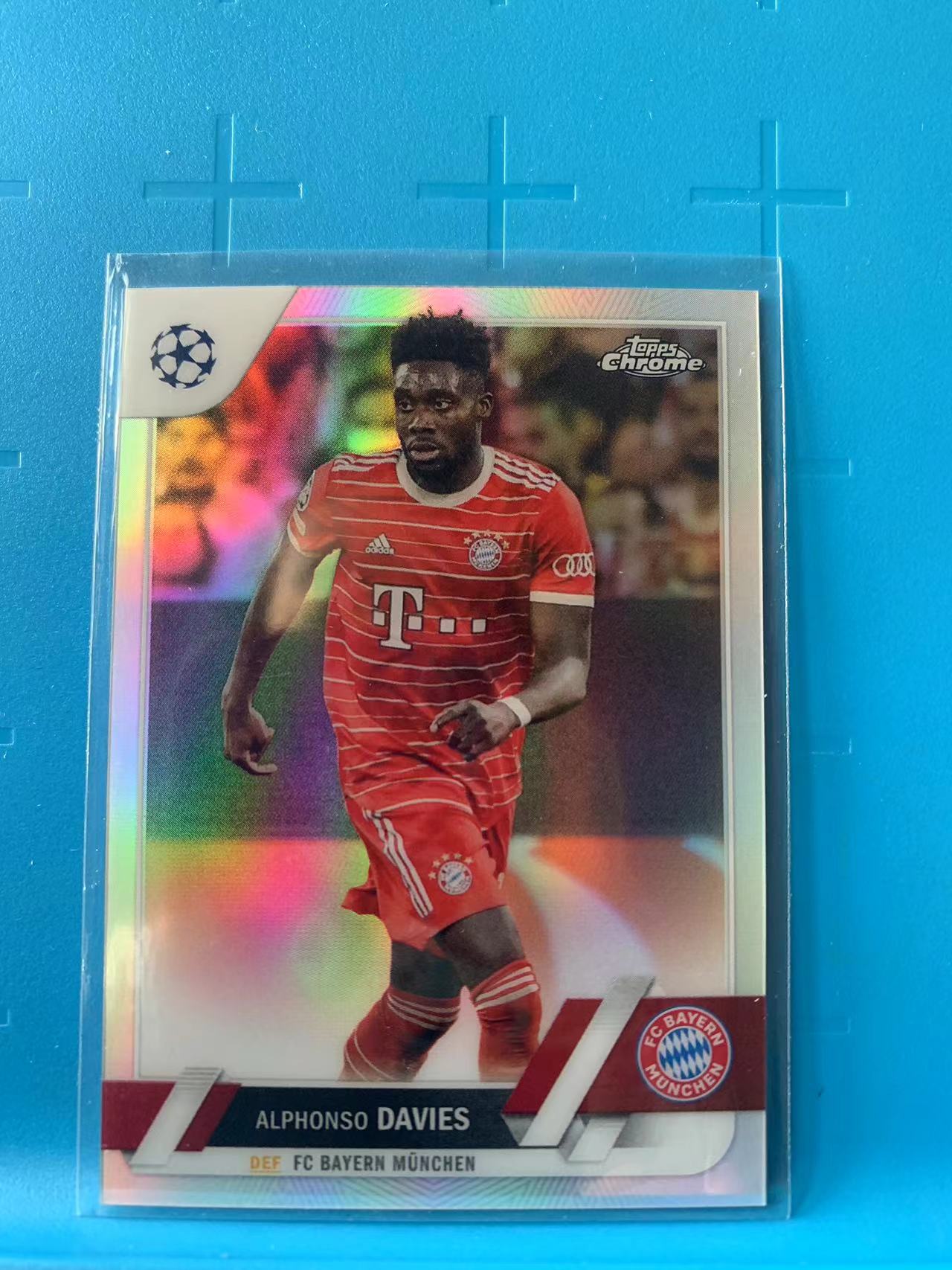 2023 Topps Chrome Alphonso Davies 欧冠  阿方索 戴维斯 拜仁慕尼黑  银折 折射 卡品如图 X002A